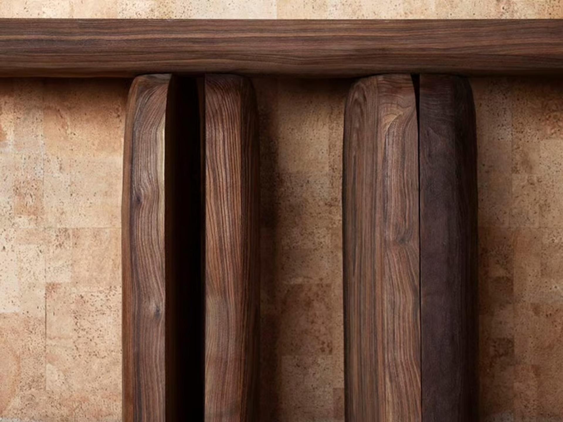 Consola de madera de nogal y arce Tacchini Bread by Faye Toogood Italiano en venta