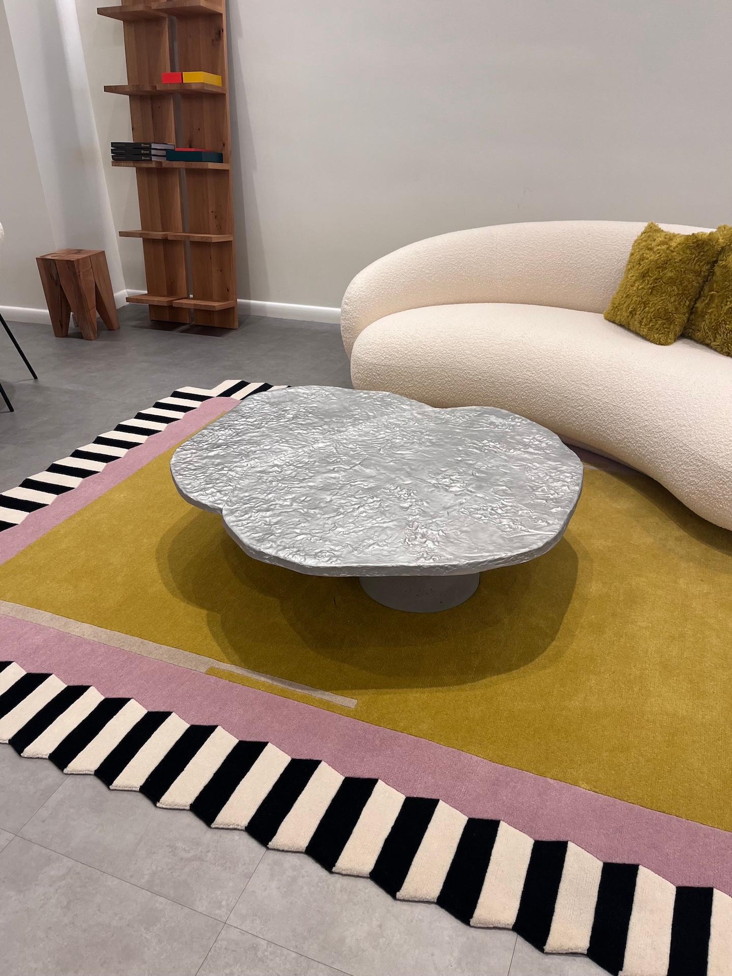 italien Table basse Tacchini Brut de Roberto Sironi en stock en vente