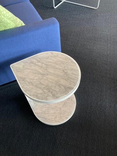 Tavolino Coot in marmo di Carrara Tacchini in STOCK