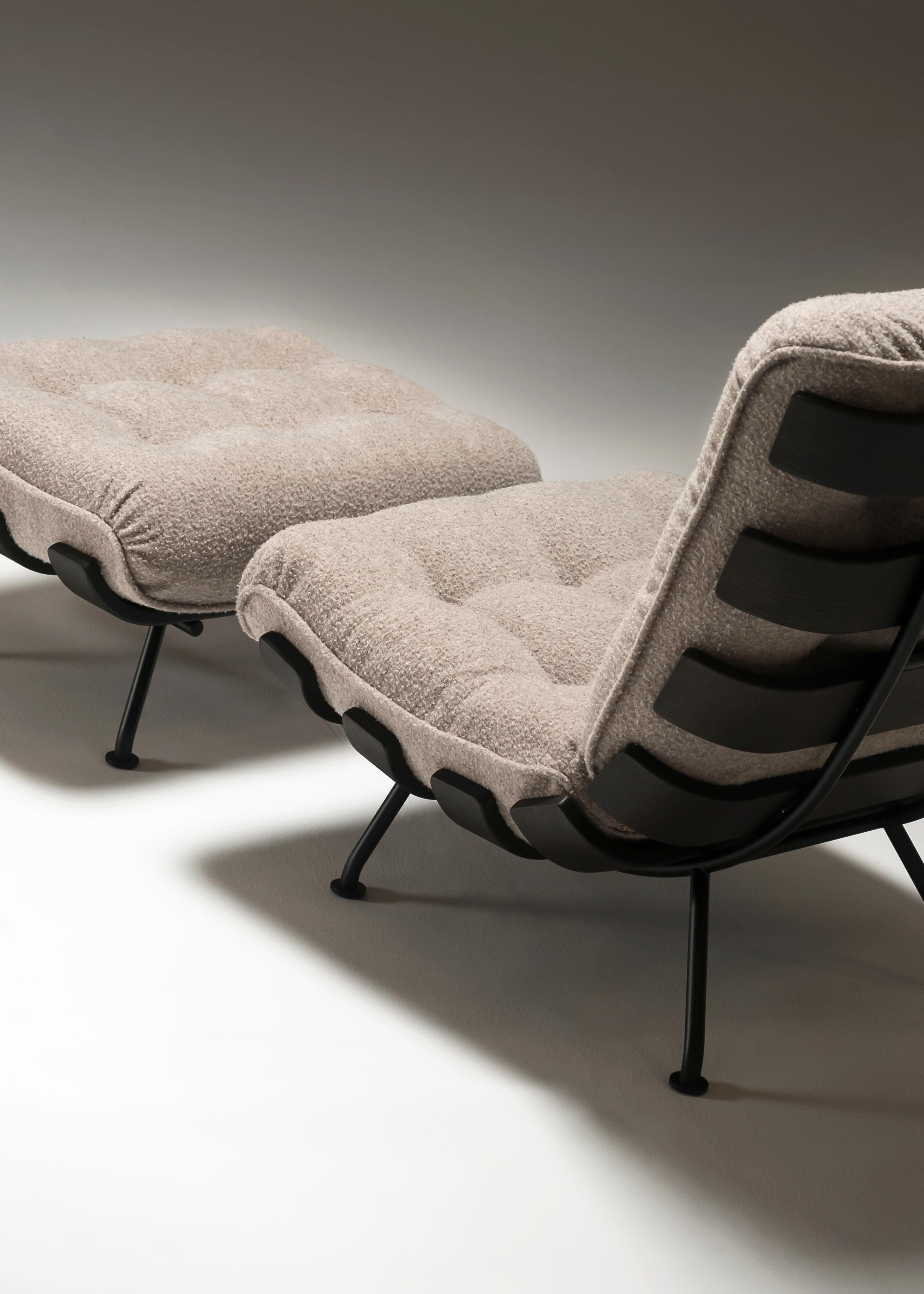Italian Tacchini Costela Chair Wool with Metal Base by Martin Eisler