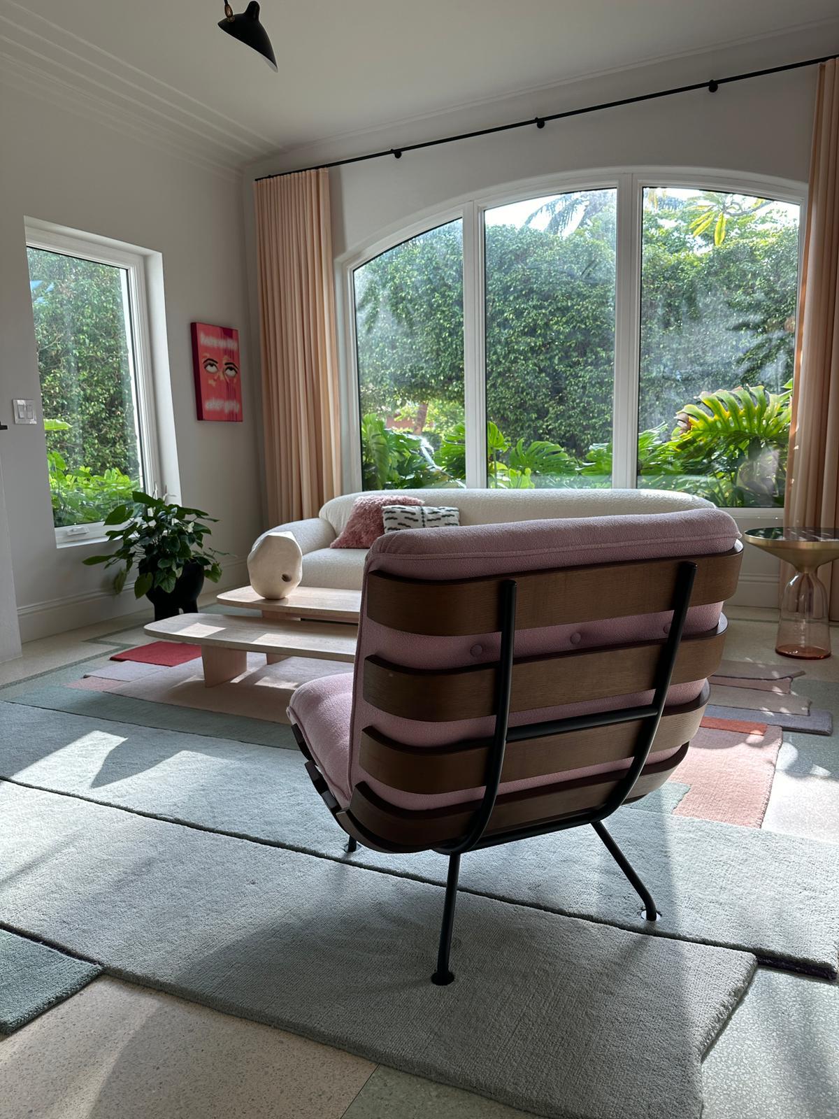 Contemporary Tacchini Costela Lounge Chair by Martin Eisler in Stock For Sale