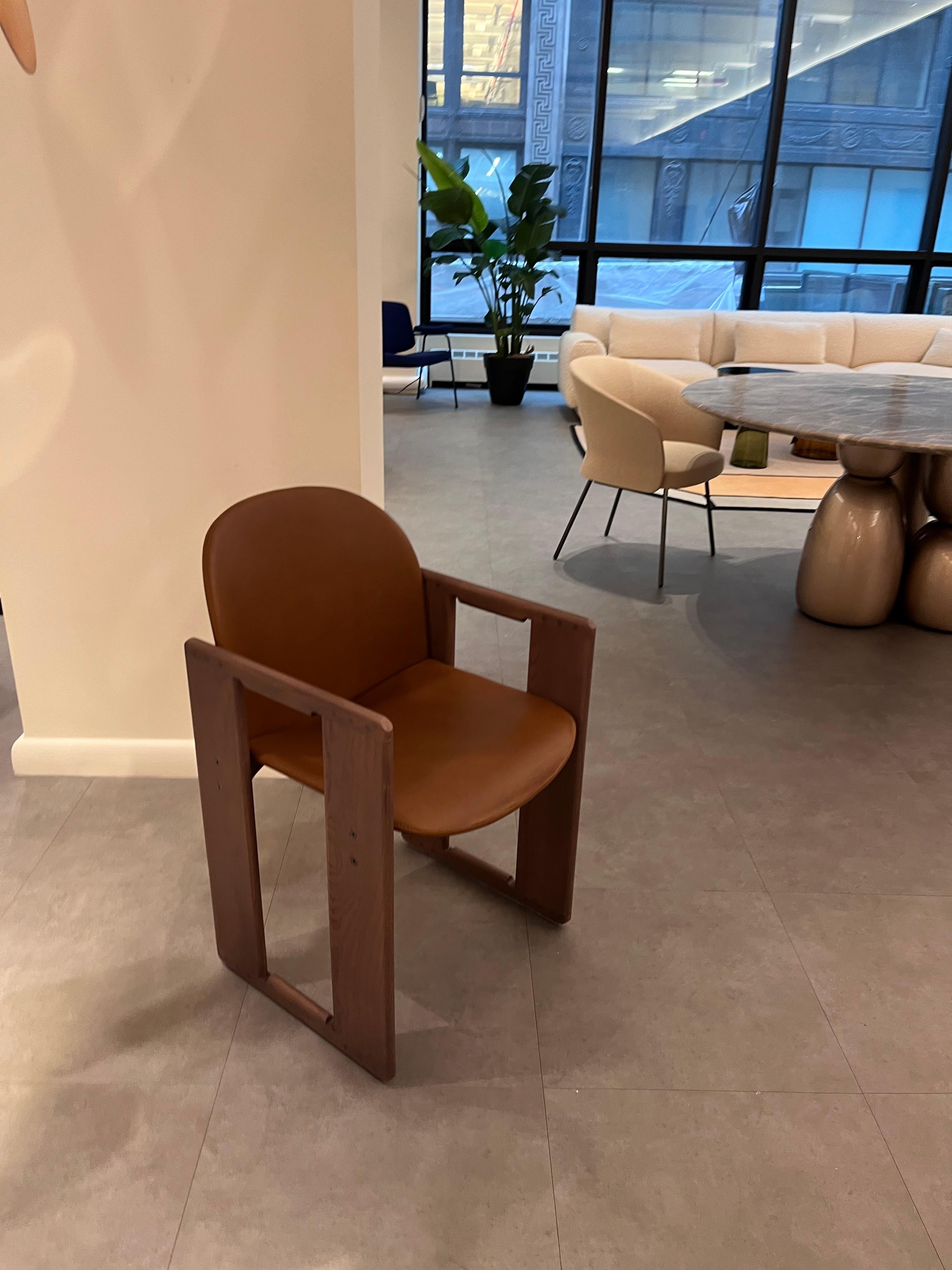 Contemporary Tacchini Dialogo Leather & Walnut Armchair by Tobia Scarpa in STOCK For Sale