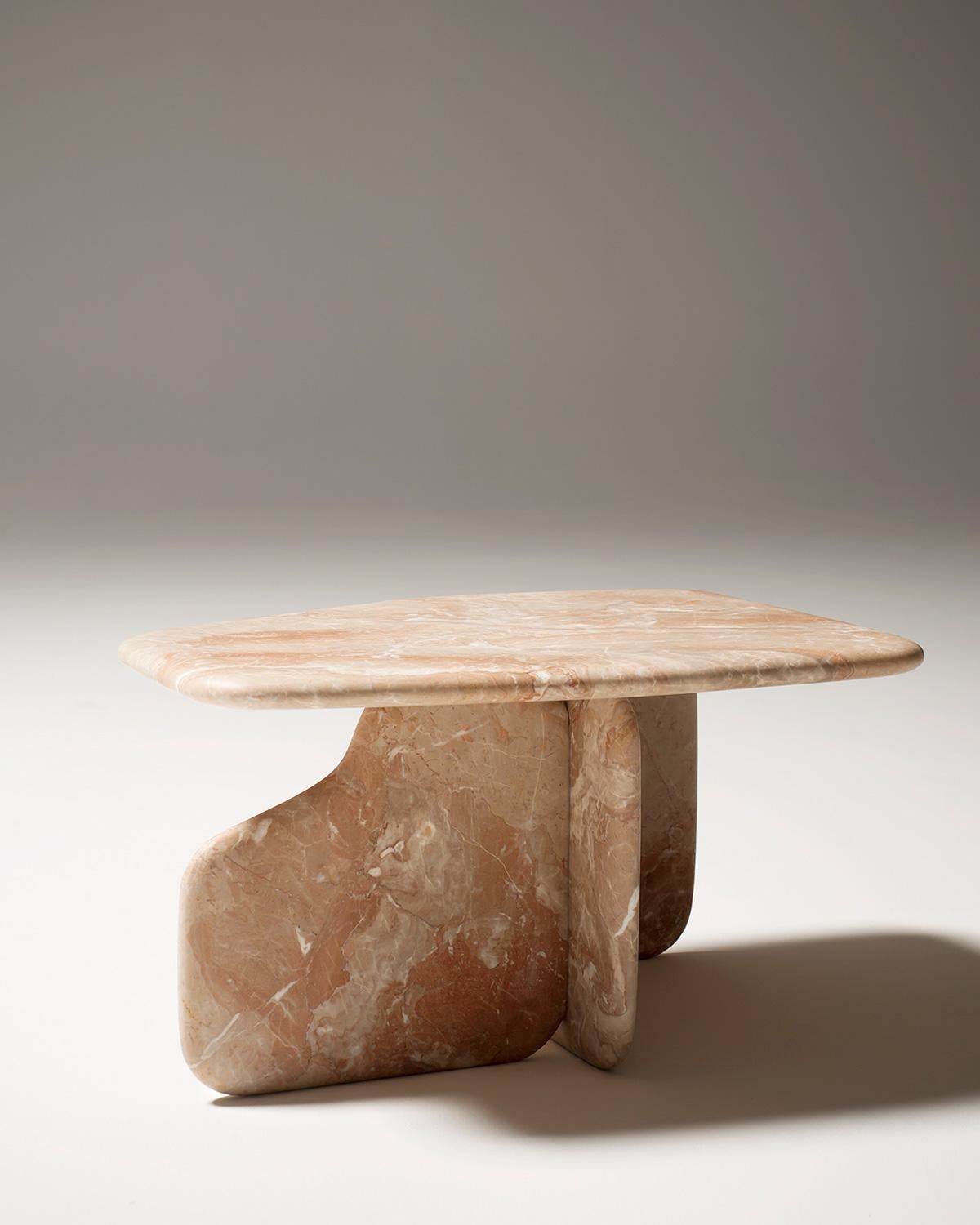 Marbre Table basse en marbre Tacchini Dolmen conçue par No Duchaufour-Lawrance en vente