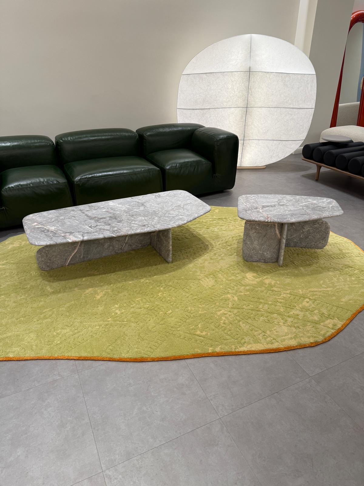 XXI secolo e contemporaneo Tavolo in marmo Tacchini Dolmen di Noé Duchaufour-Lawrance in STOCK in vendita