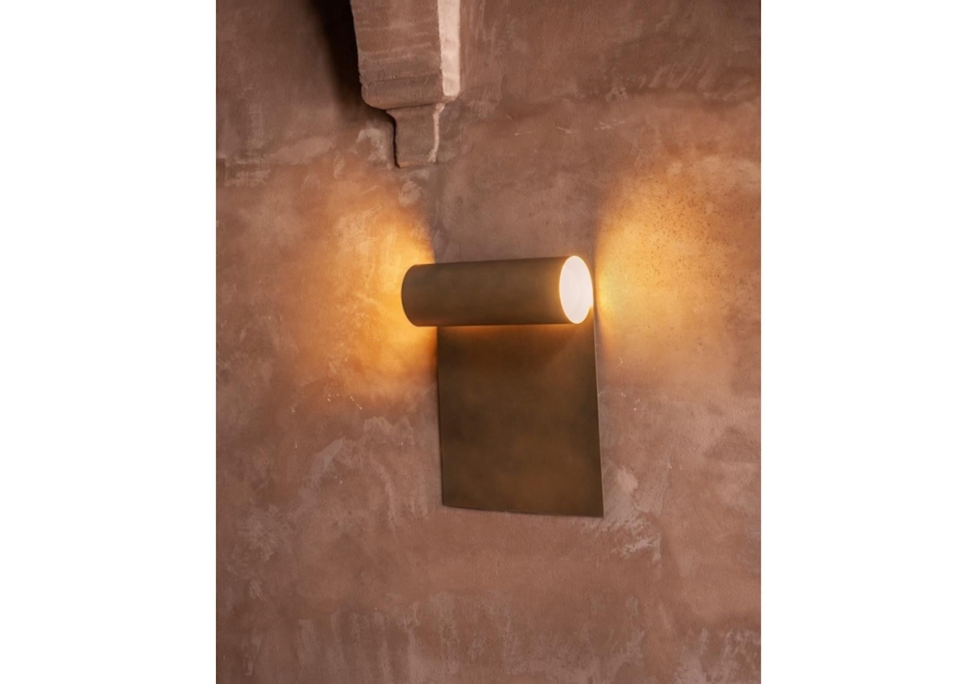 Lámpara de pared Tacchini Doric de Umberto Bellardi Ricci en Nuevo estado para la venta en New York, NY
