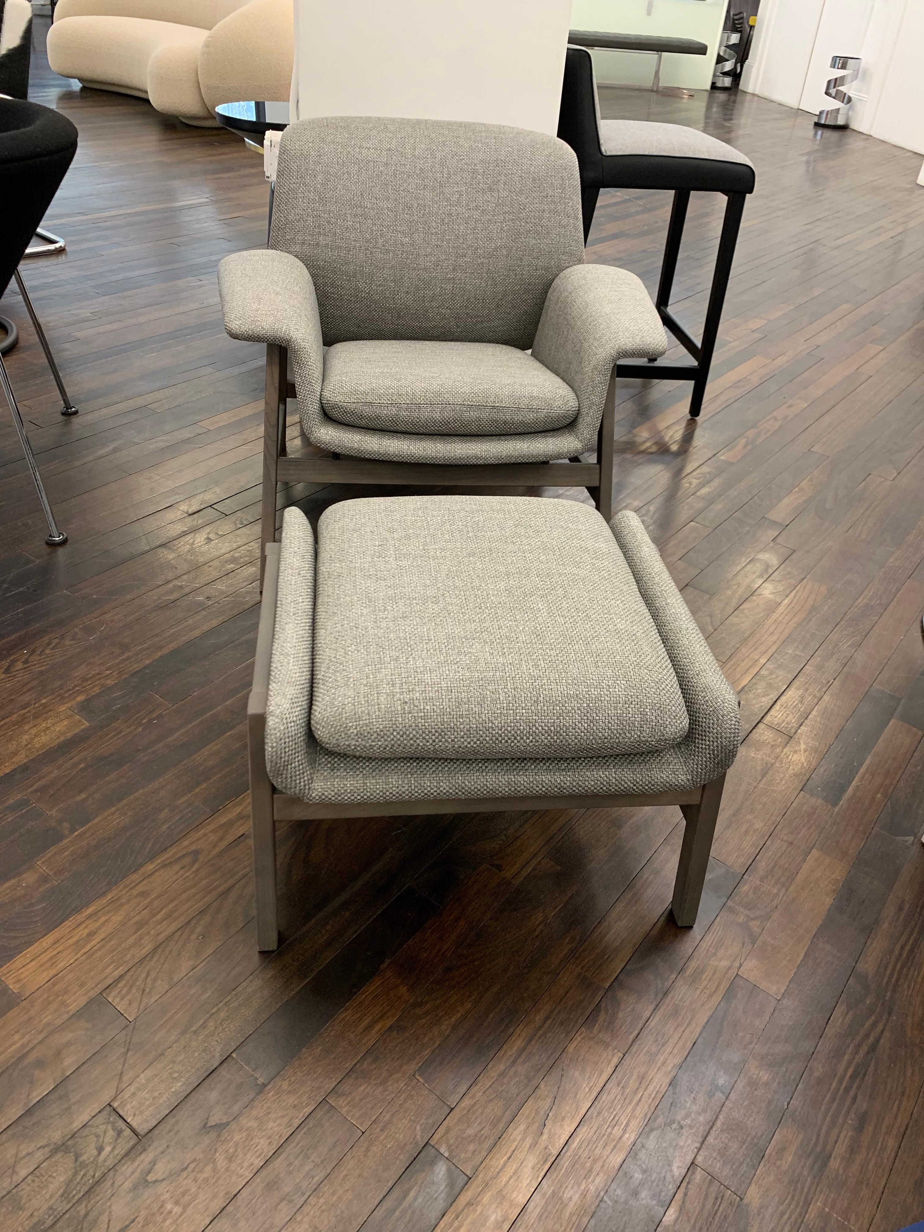 Tacchini Grey  Agnese Armchair with Ottoman by Gianfranco Frattini In Excellent Condition In New York, NY