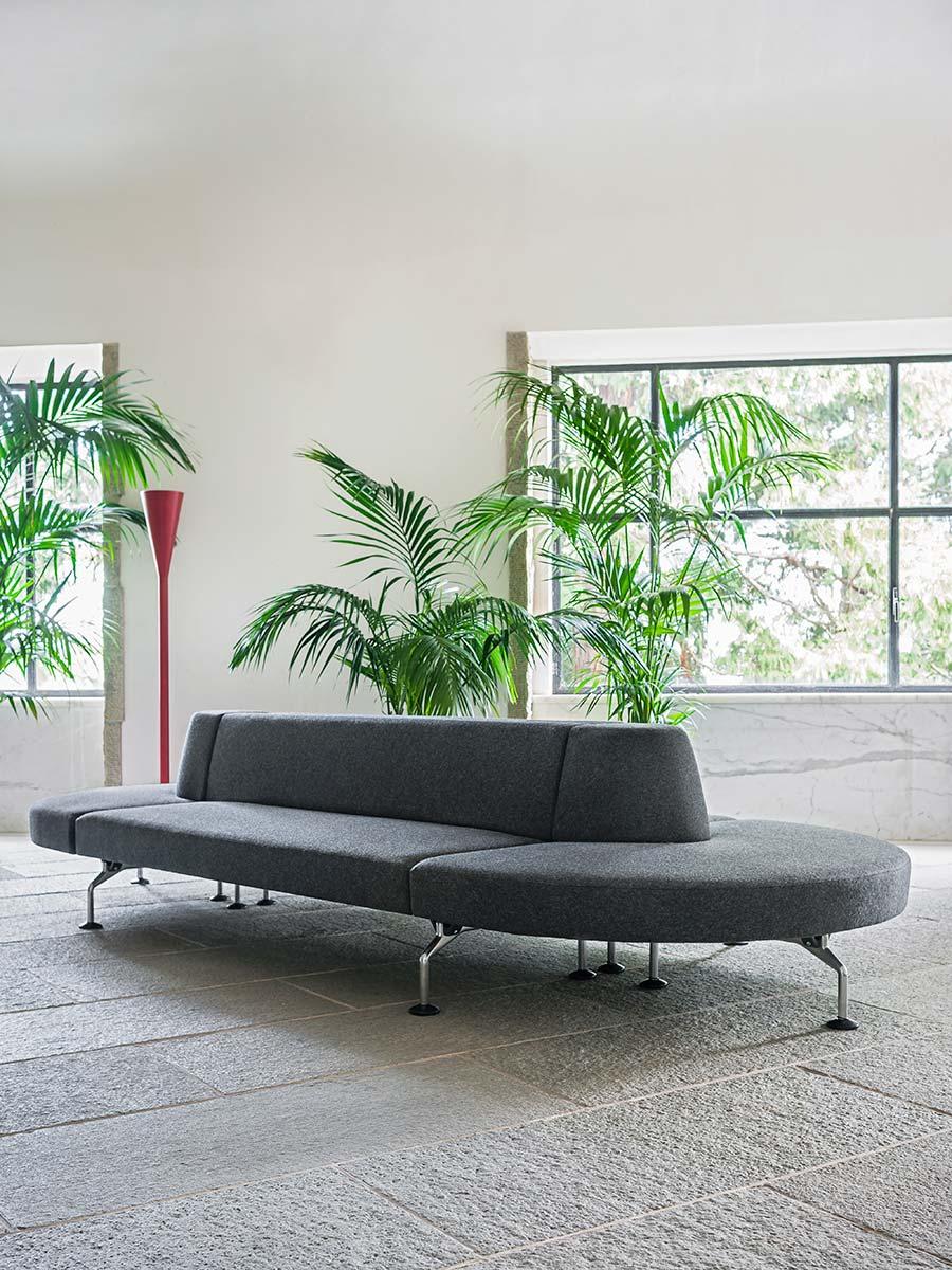 Modulares Tacchini Intercity-Sitzsystem, anpassbar, entworfen von Pietro Arosio 3