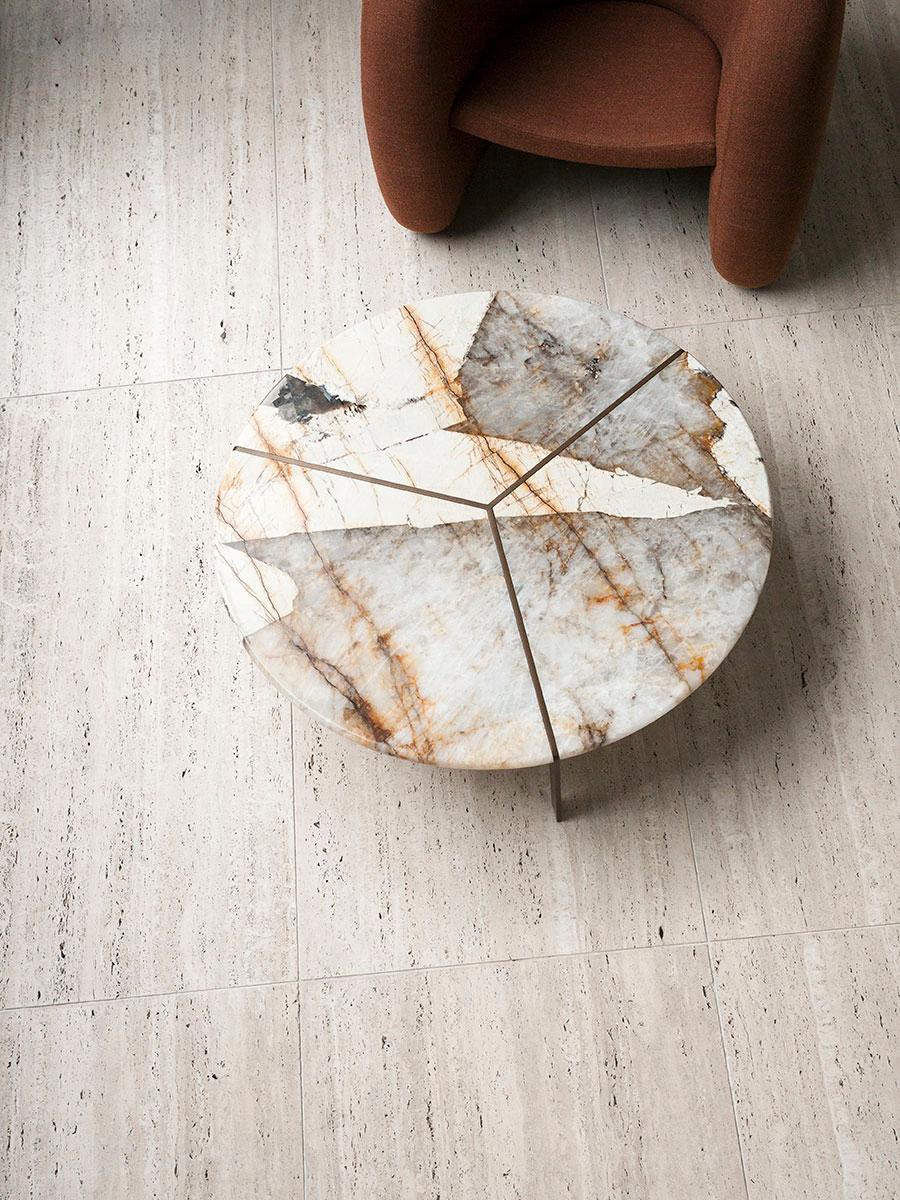 Marbre Table d'appoint en marbre Tacchini Joaquim conçue par Giorgio Bonaguro en vente
