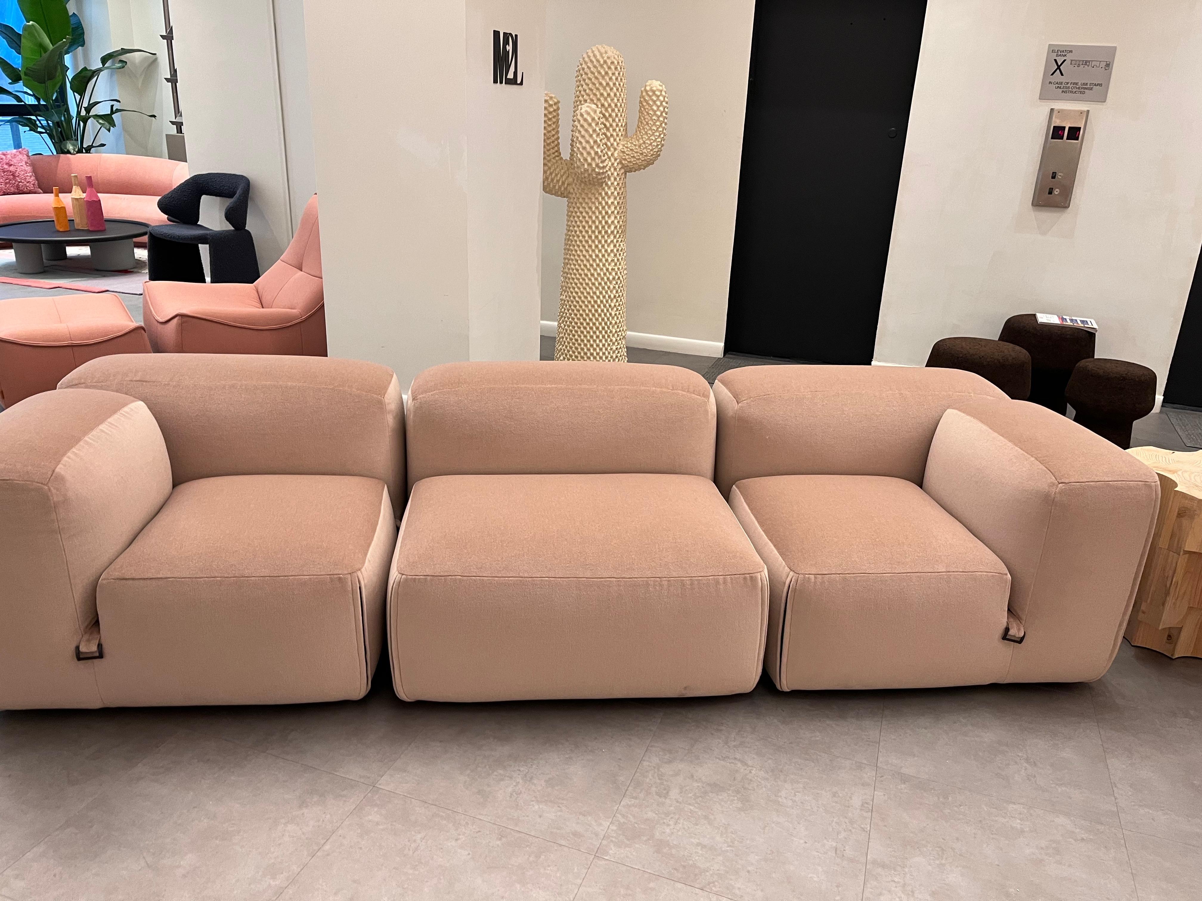 Velvet  Tacchini Le Mura Modular Sofa by Mario Bellini in STOCK For Sale