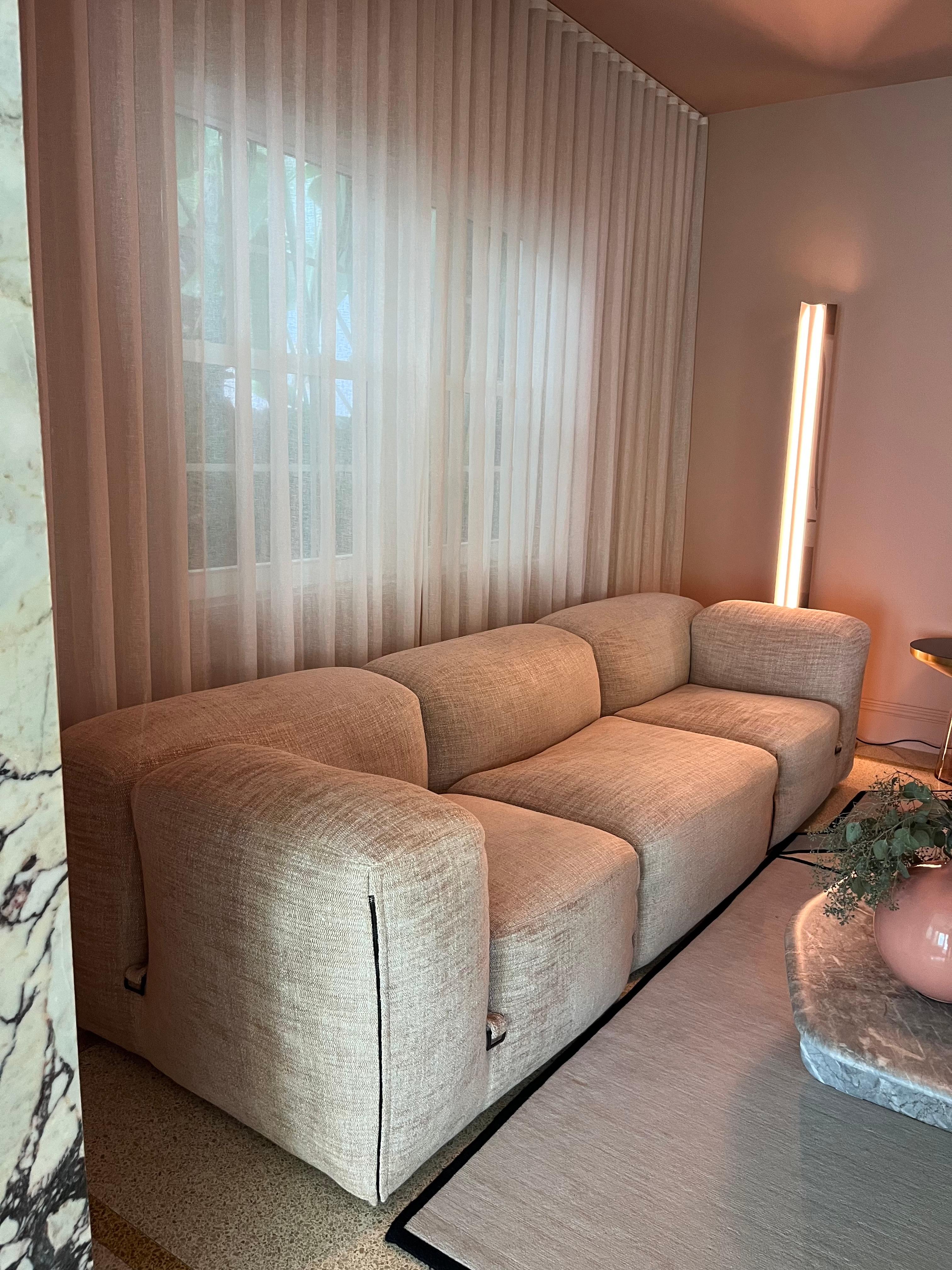 Tacchini Le Mura Modular Sofa by Mario Bellini in STOCK en venta 1