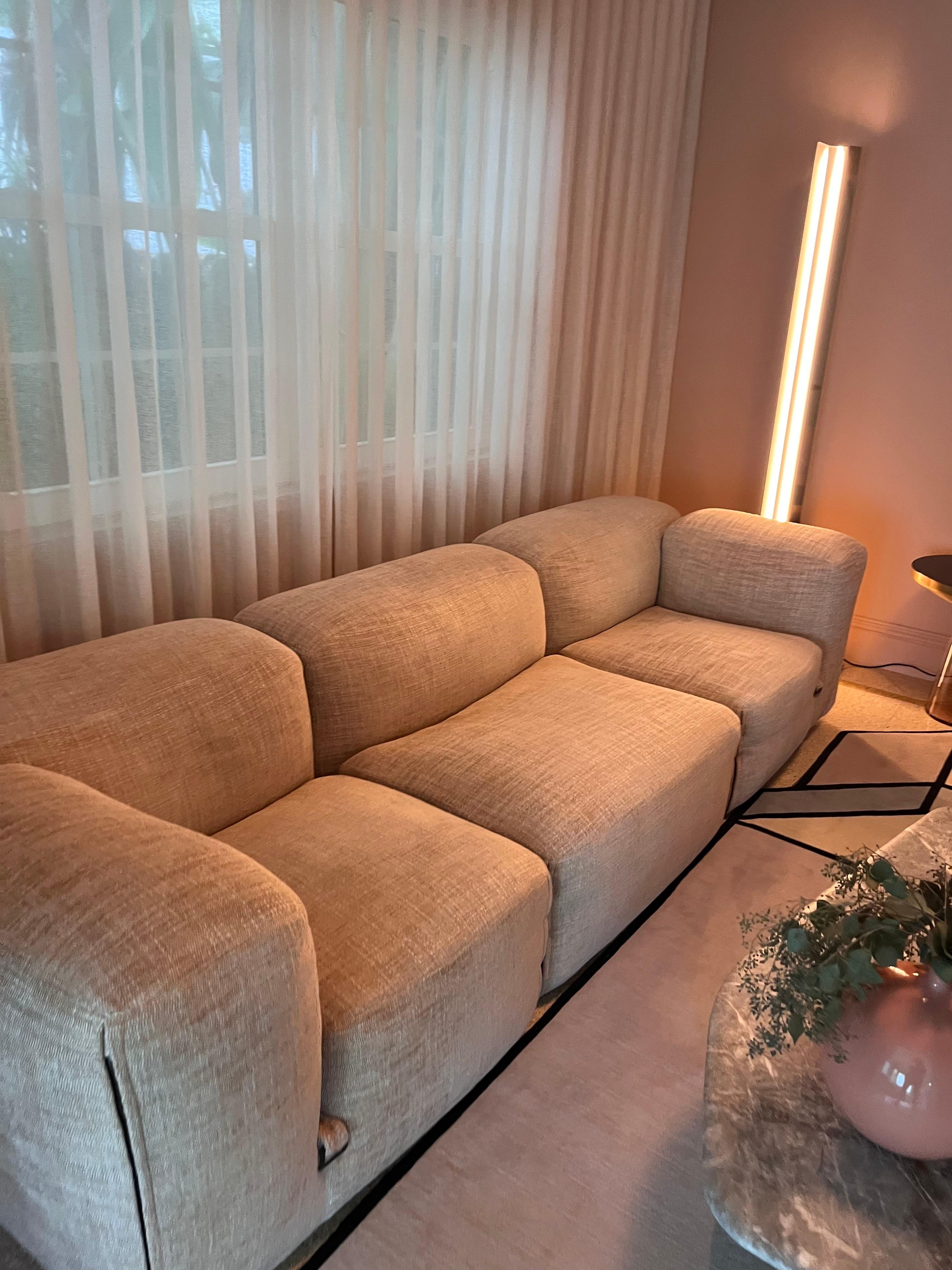 Tacchini Le Mura Modular Sofa by Mario Bellini in STOCK en venta 3