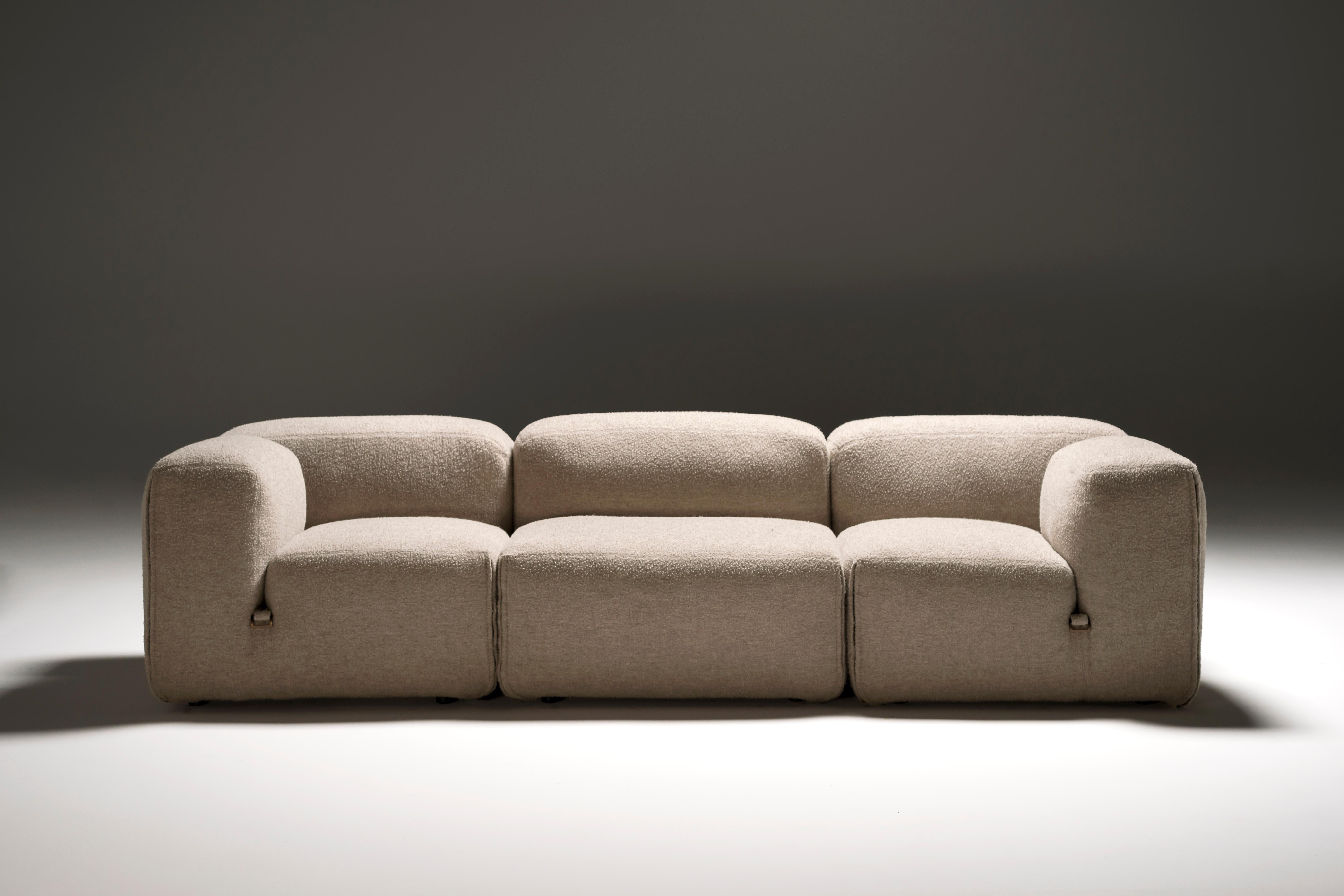 Tacchini Le Mura Wool Modular Sofa designed by Mario Bellini In New Condition In Brooklyn, NY