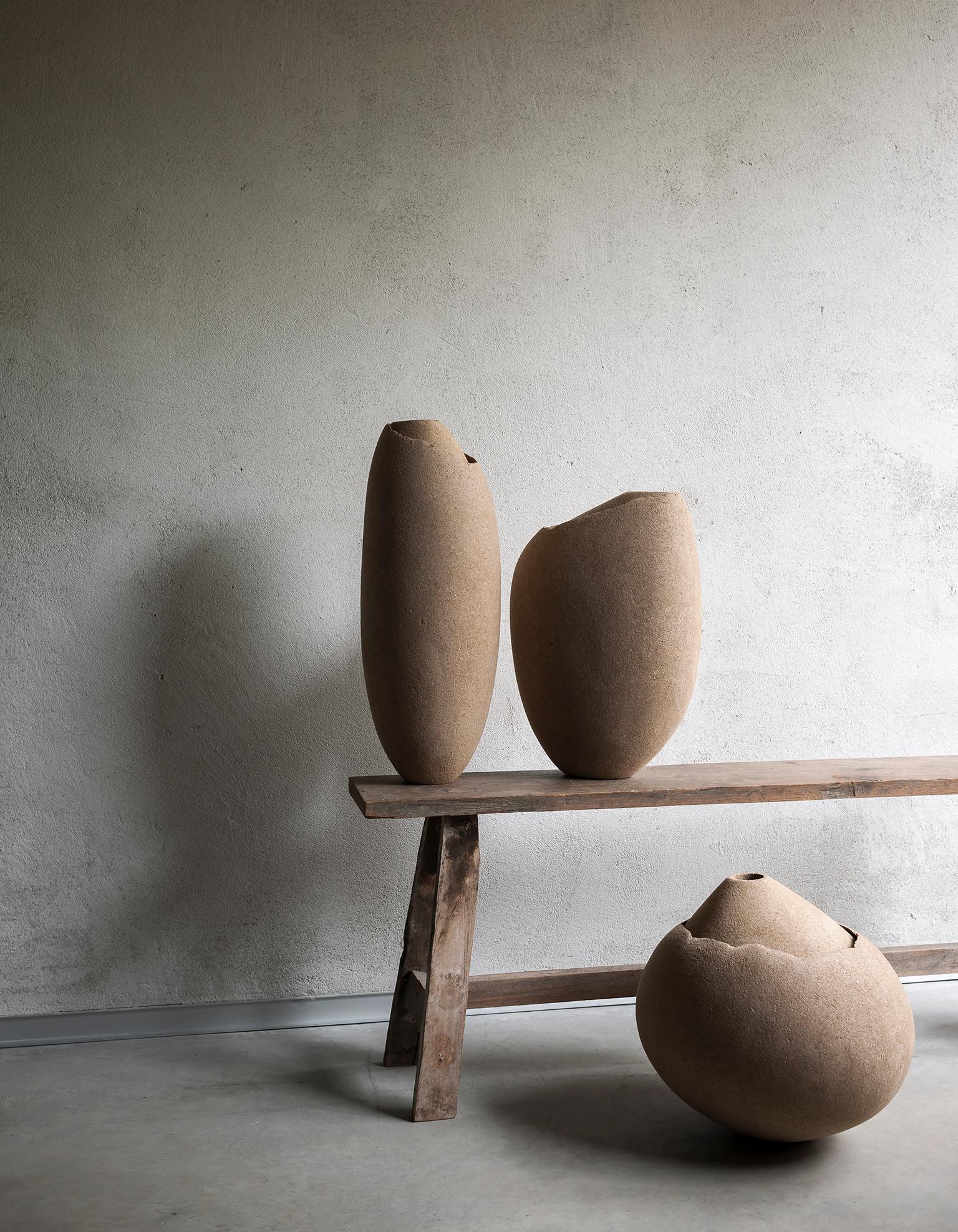 These inspired creations lie midway between art and design, defying definition. The new Mantiqueira by Domingos Tótora for Tacchini Edizioni are an original artistic encapsulation of the way nature and craftsmanship elicit a shift towards ethics.