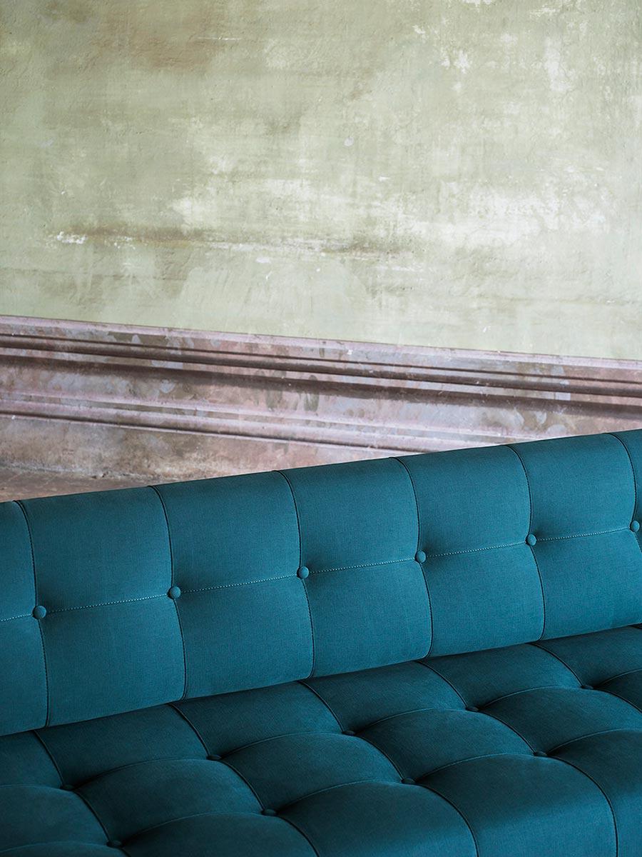 Customizable Tacchini Oliver Sofa by Gianfranco Frattini For Sale 2