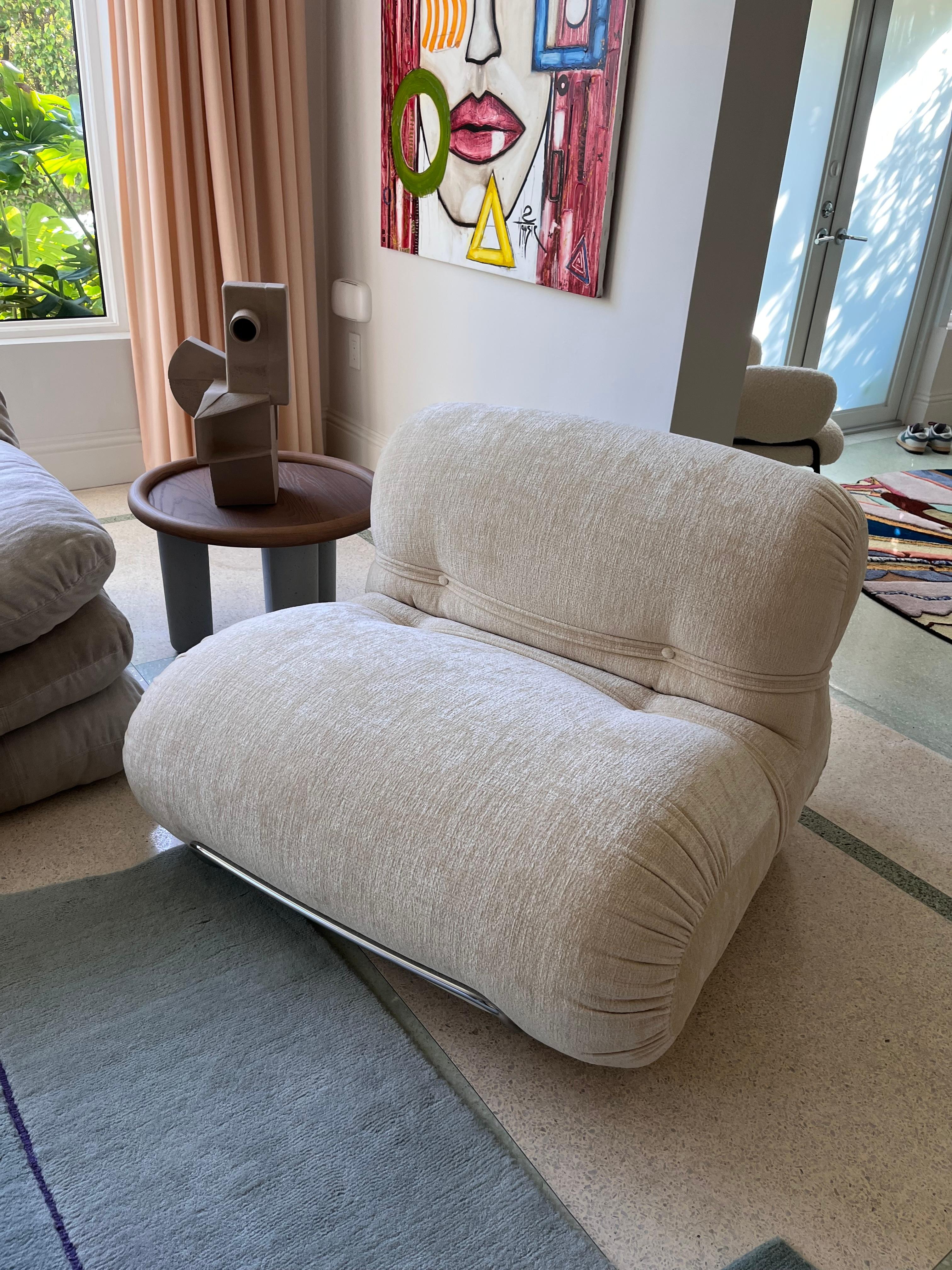 Tacchini Orsola Lounge Chair by Gastone Rinaldi in STOCK In Excellent Condition For Sale In New York, NY