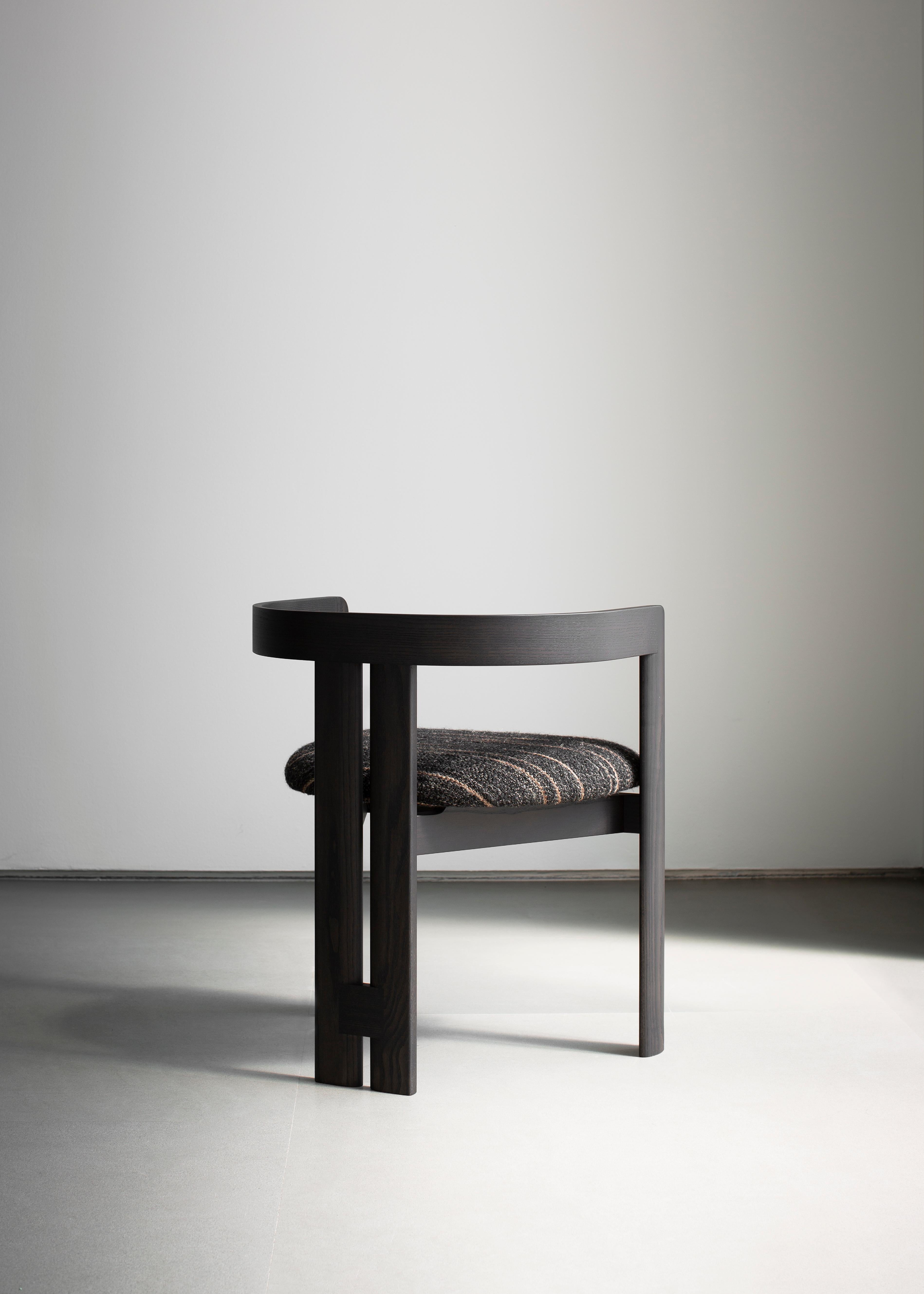 Customizable Tacchini Pigreco Chair Designed by Tobia Scarpa For Sale 1