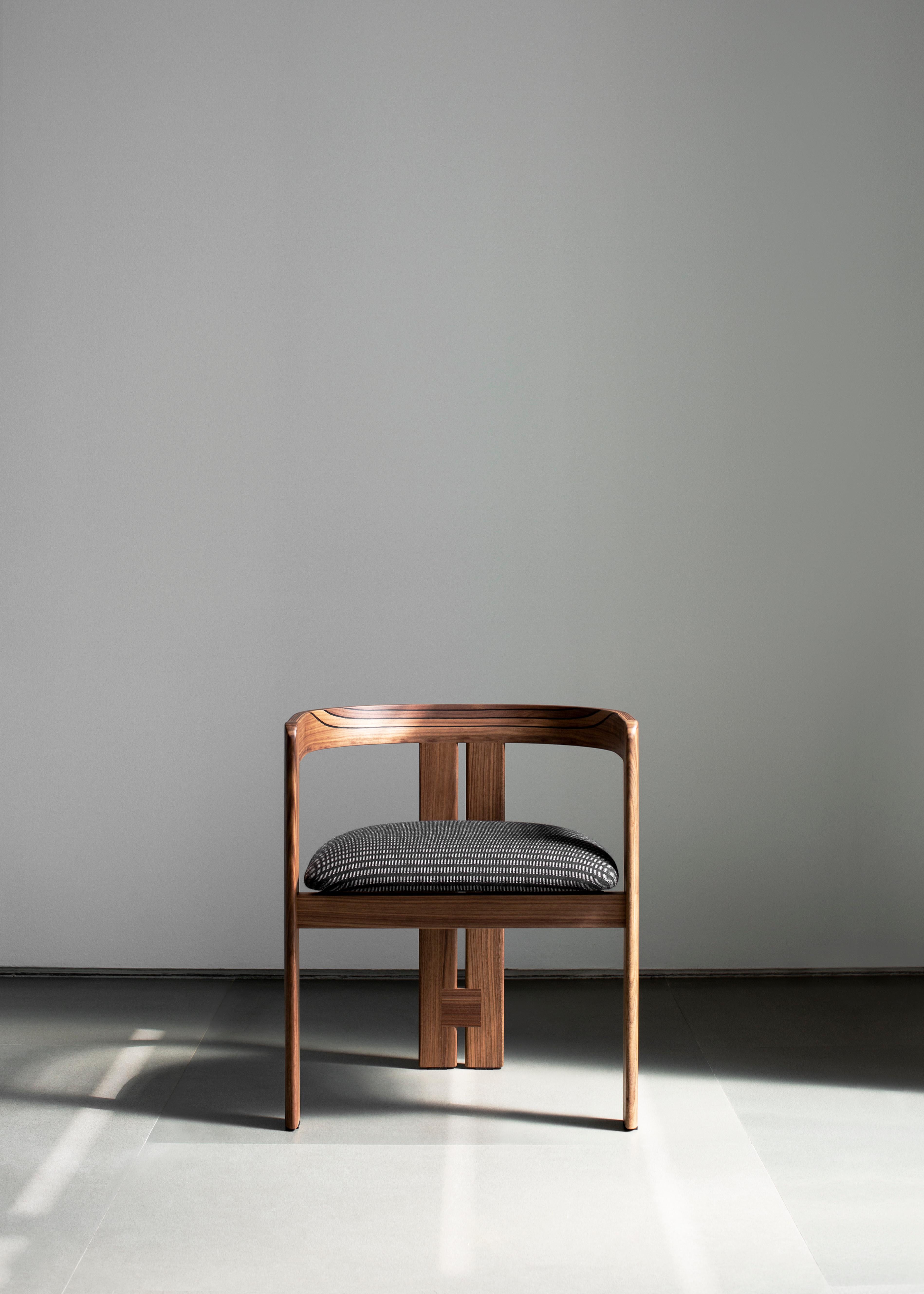 Italian Customizable Tacchini Pigreco Chair Designed by Tobia Scarpa For Sale