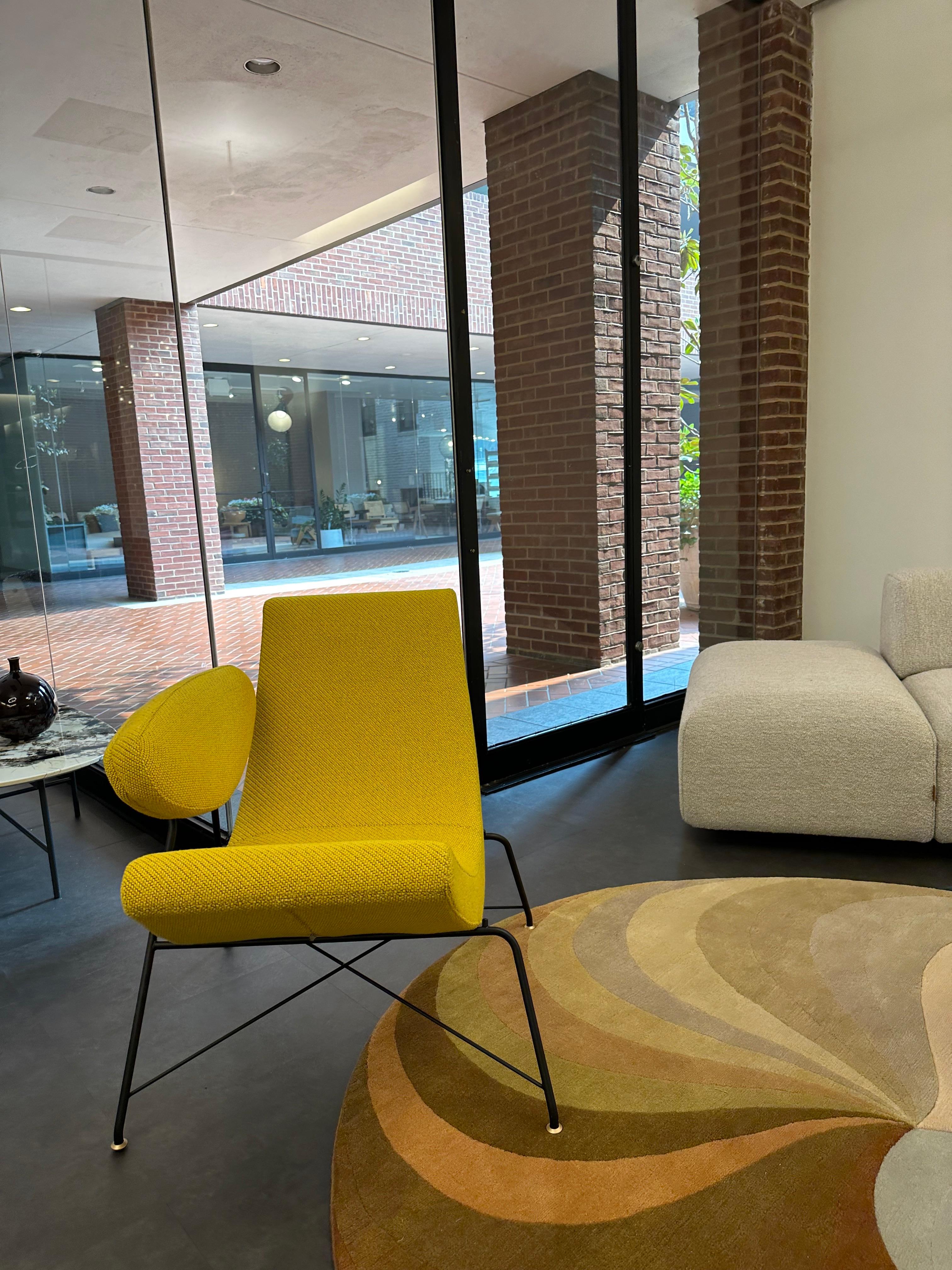 Tacchini Reversível Lounge Chair Design by Martin Eisler in STOCK 9