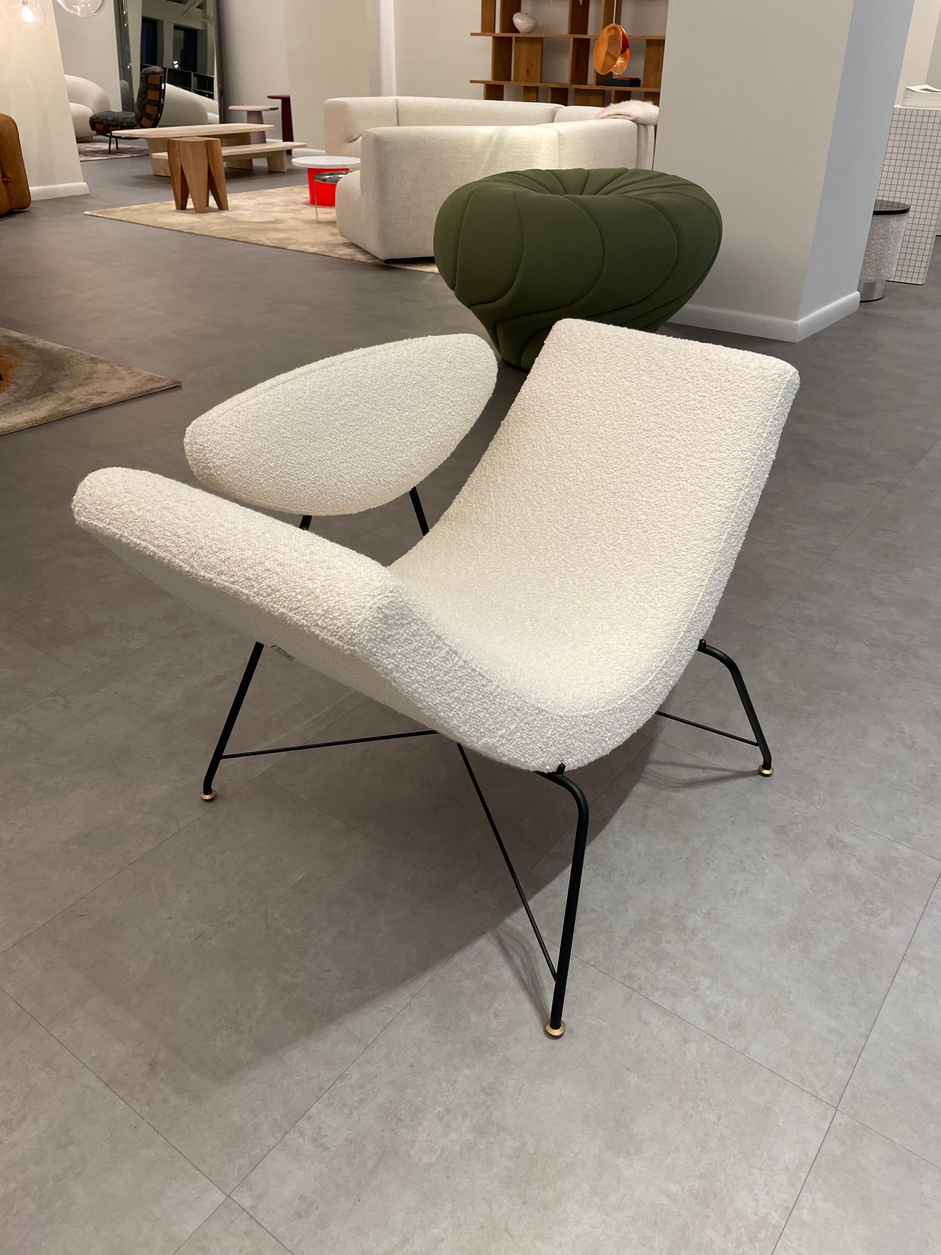 Tacchini Reversível Lounge Chair Designed by Martin Eisler in Stock In Excellent Condition In New York, NY