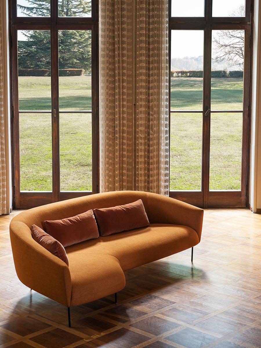 Customizable Tacchini Roma Sofa Designed by Jonas Wagell For Sale 4