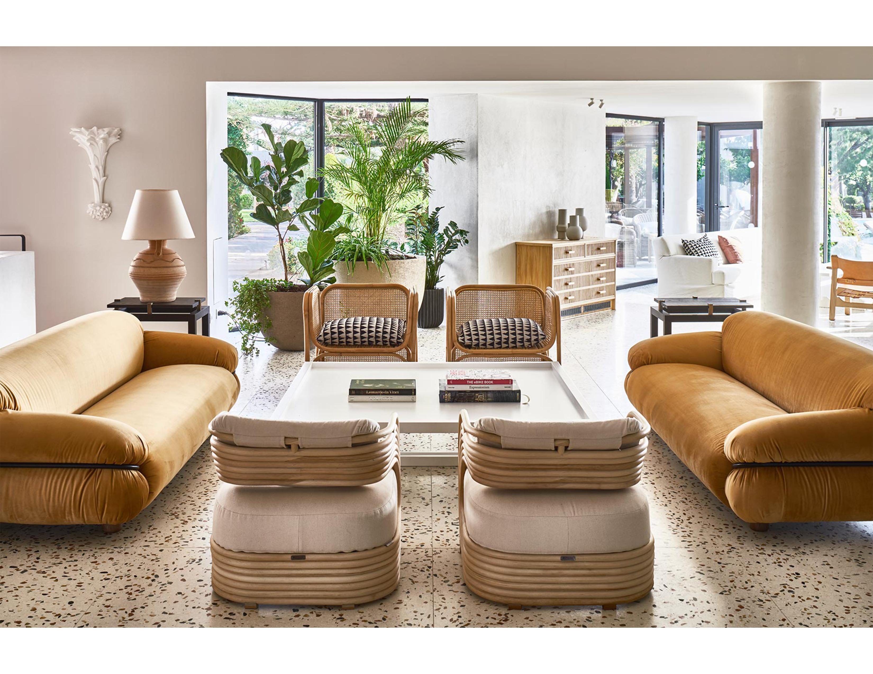 Maßgefertigtes Tacchini Sesann-Sofa, entworfen von Gianfranco Frattini  im Angebot 10