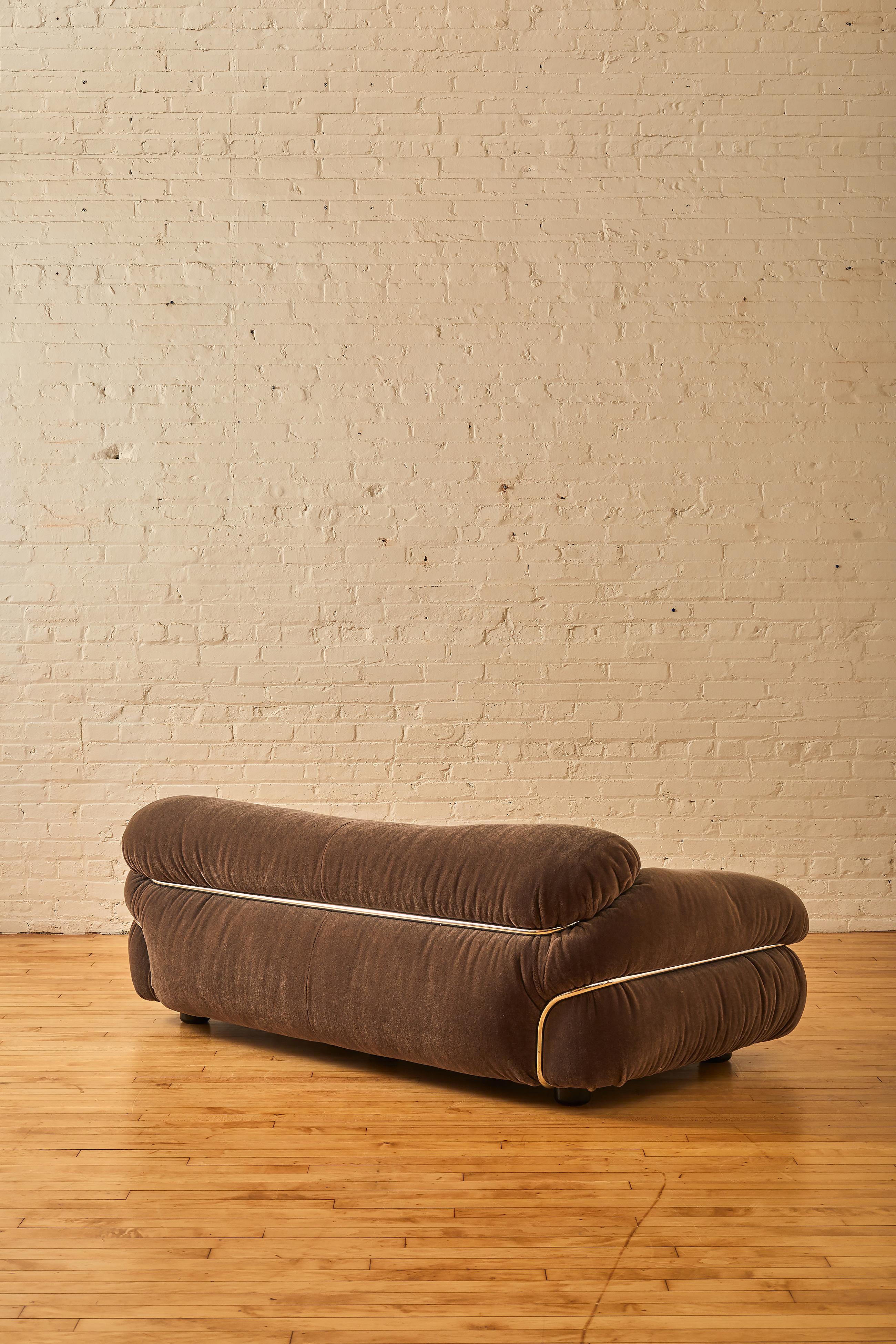 Tacchini Sesann Sofa Designed by Gianfranco Frattini In Good Condition In Long Island City, NY