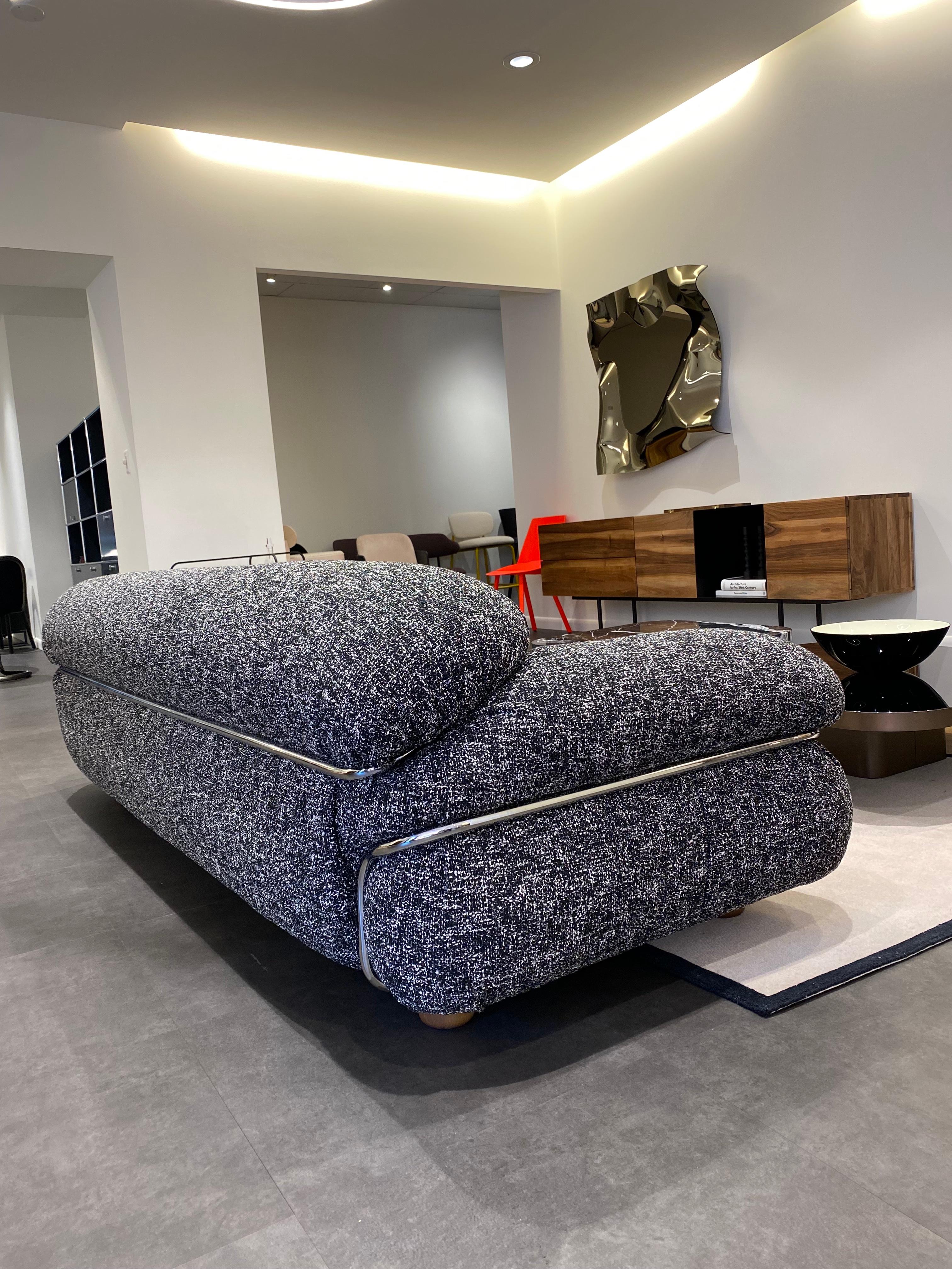 Contemporary Tacchini Sesann Sofa Designed by Gianfranco Frattini in Stock For Sale