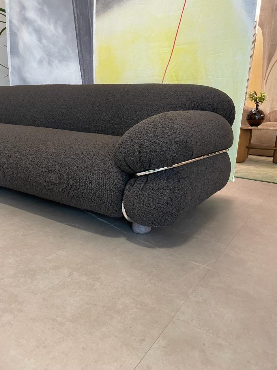 Textile  Tacchini Sesann Sofa Designed by Gianfranco Frattini in STOCK For Sale