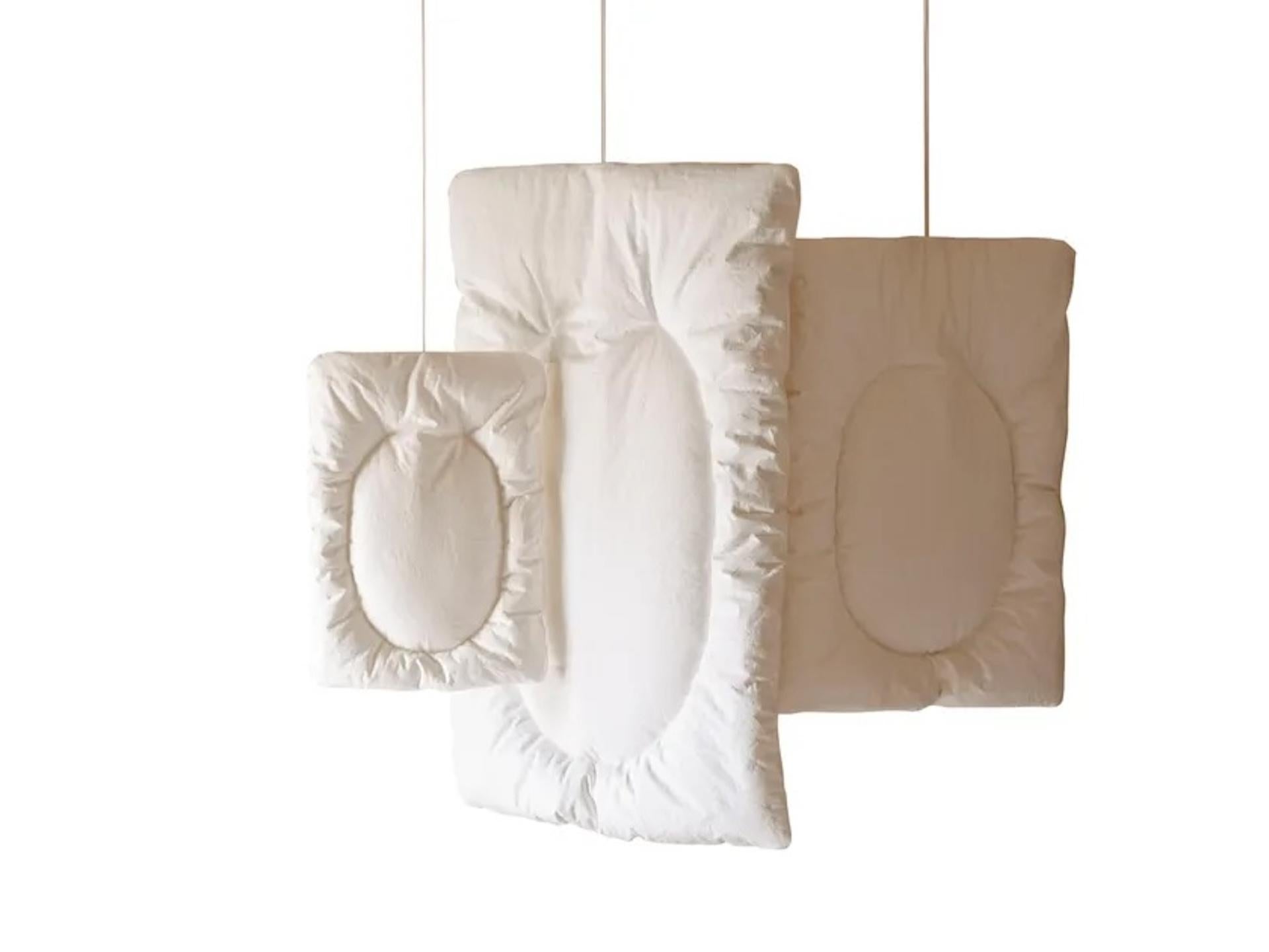Set di tre lampade a sospensione Tacchini Lunar di Faye Toogood In condizioni Nuovo in vendita a New York, NY
