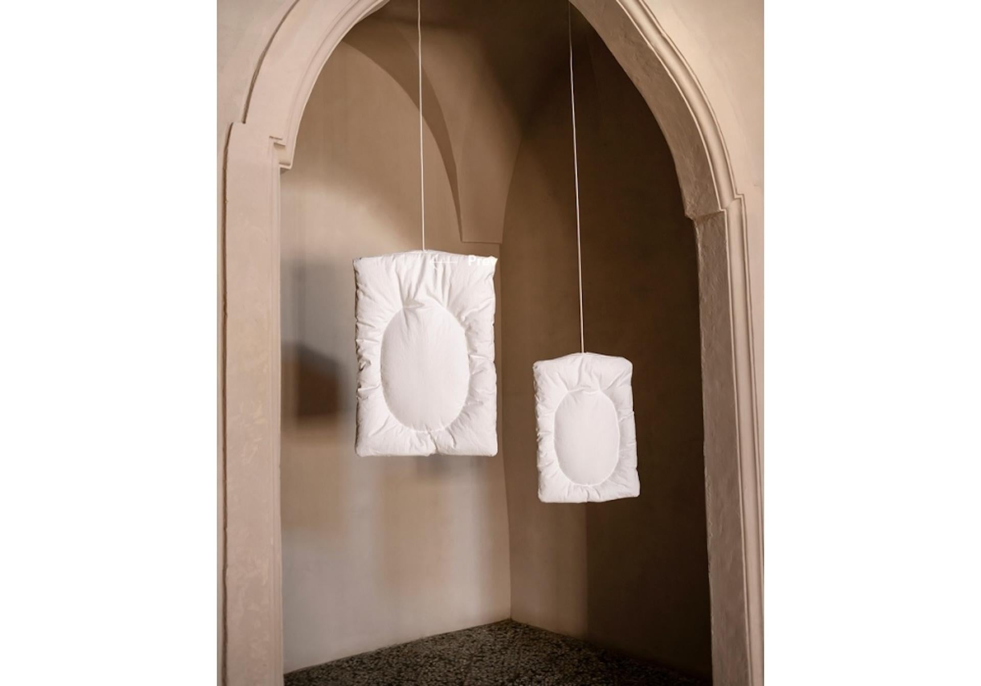 Set di tre lampade a sospensione Tacchini Lunar di Faye Toogood in vendita 2