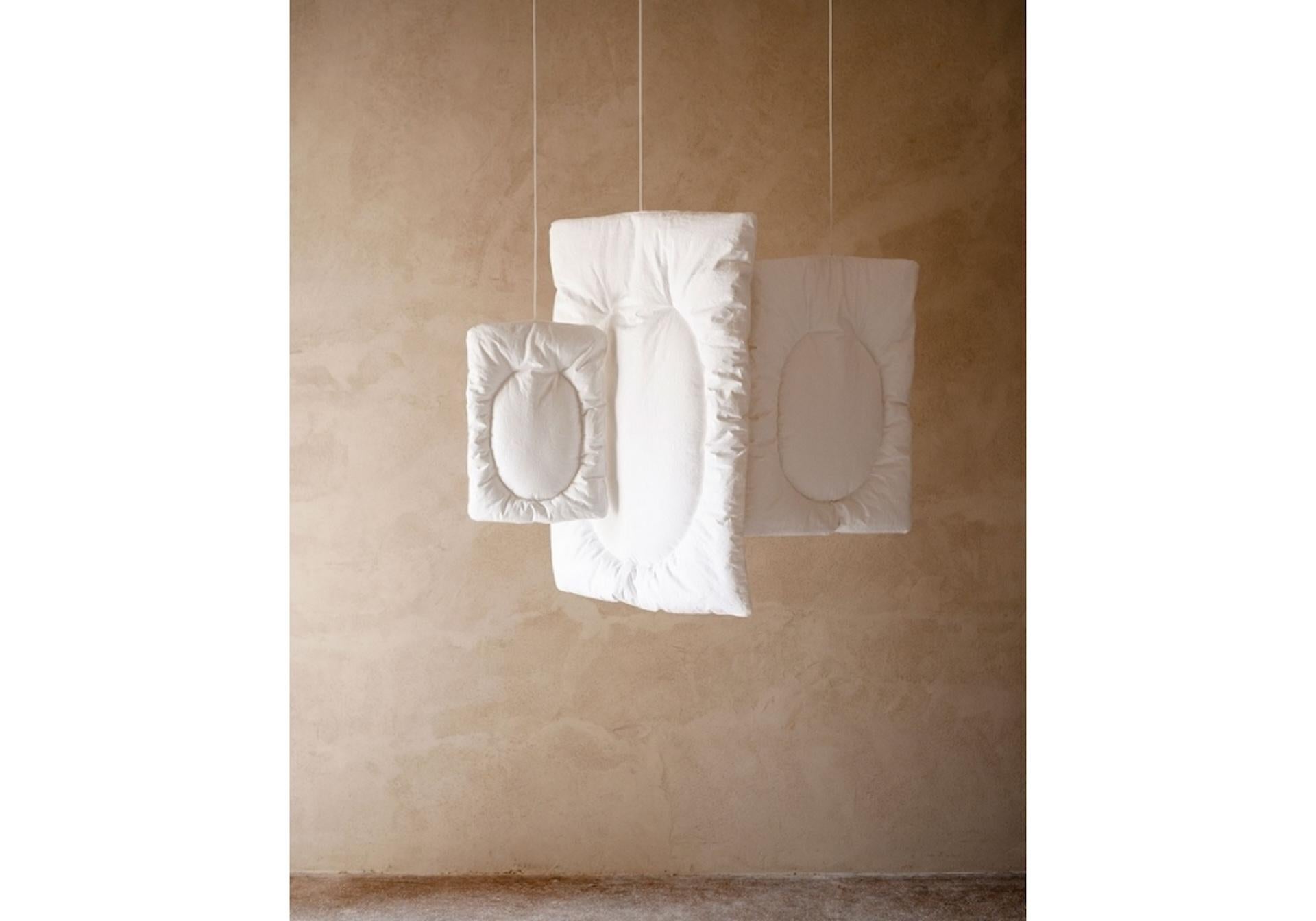 Set di tre lampade a sospensione Tacchini Lunar di Faye Toogood in vendita 3