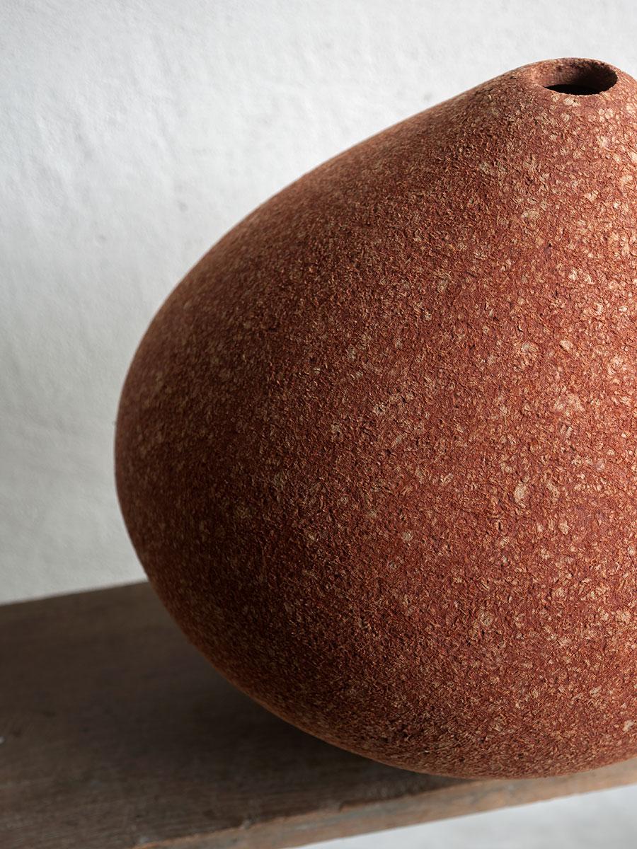 Tacchini Set of Three Red Mantiqueira Vases by Domingos Tótora In New Condition For Sale In New York, NY