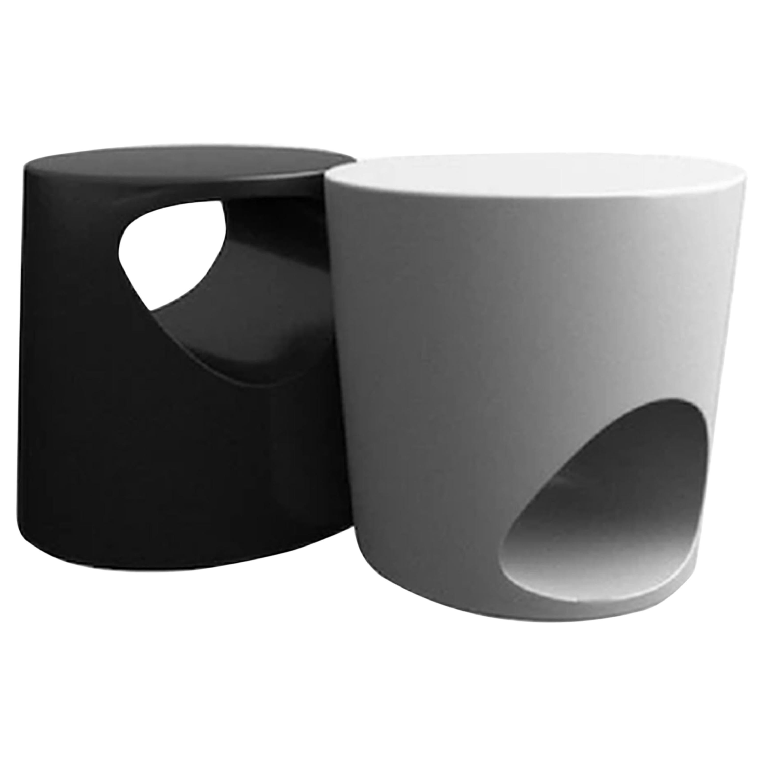 Tacchini ensemble de deux tables polaires uniques conçues par PearsonLloyd en vente