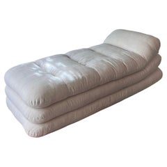 Tacchini Solar Daybed by Faye Toogood in STOCK