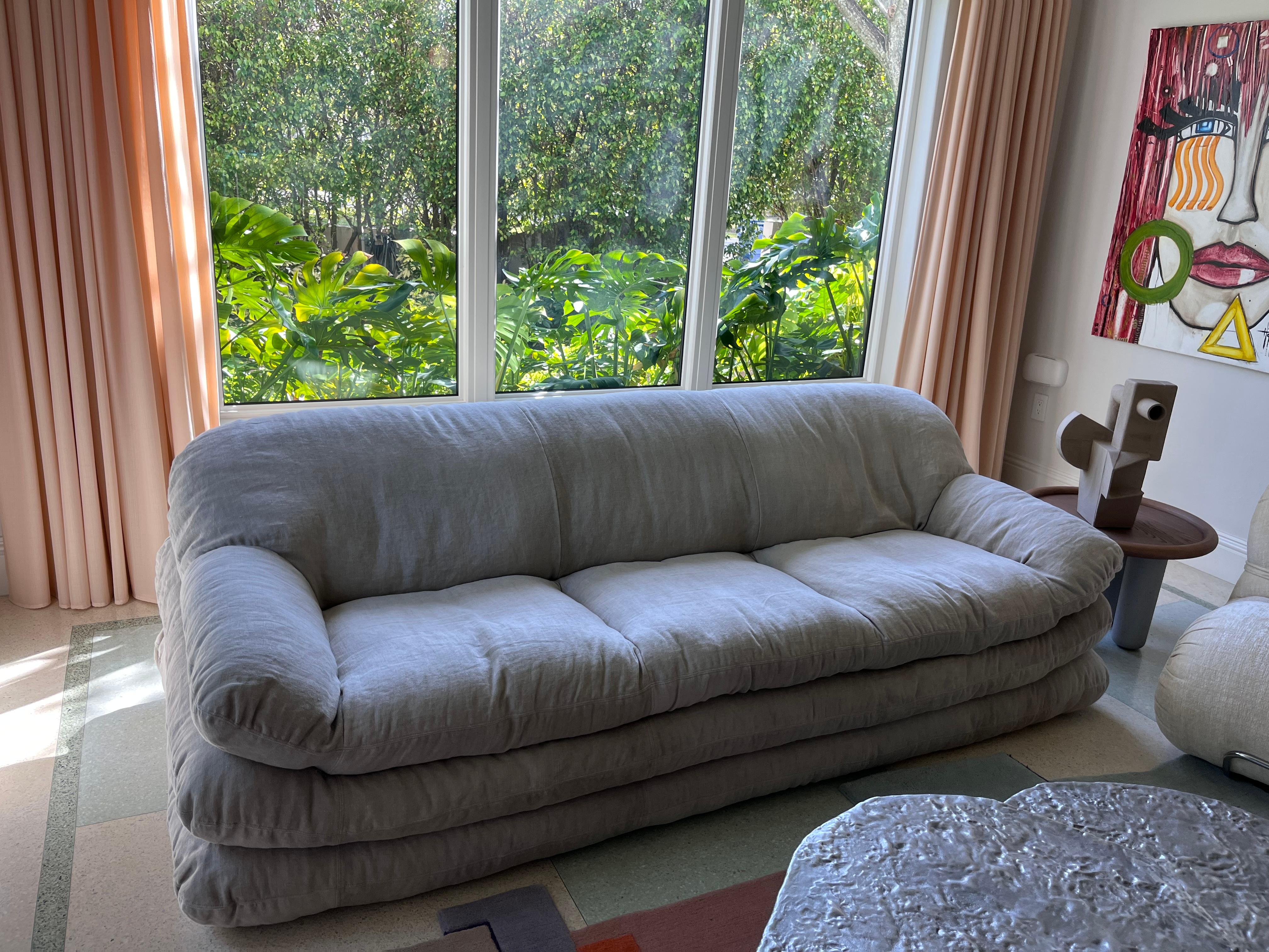 Tacchini Solar Sofa von Faye Toogood in STOCK im Angebot 3