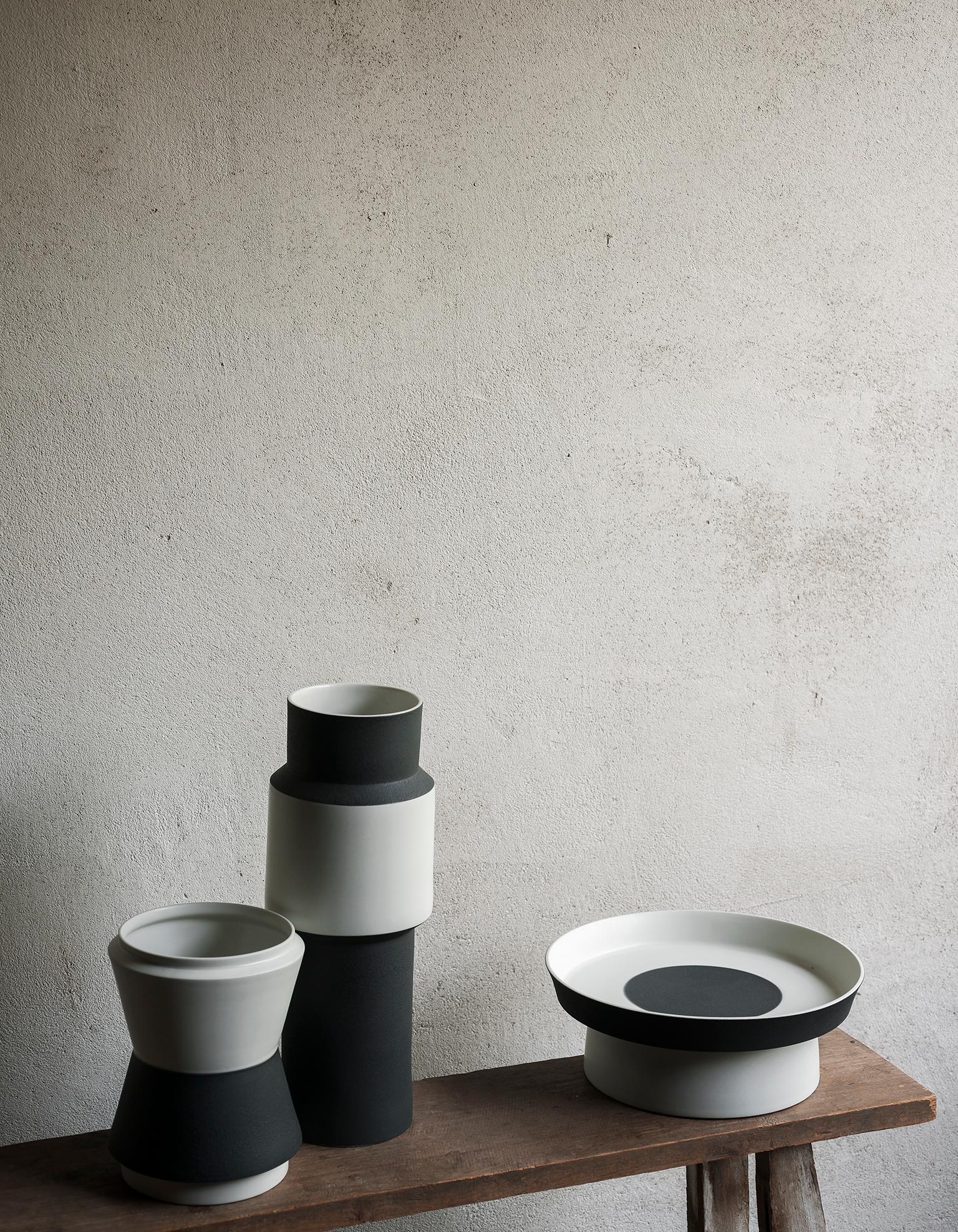 Modern Tacchini Vasum Large Black/White Vase in Porcelain by Maria Gabriella Zecca
