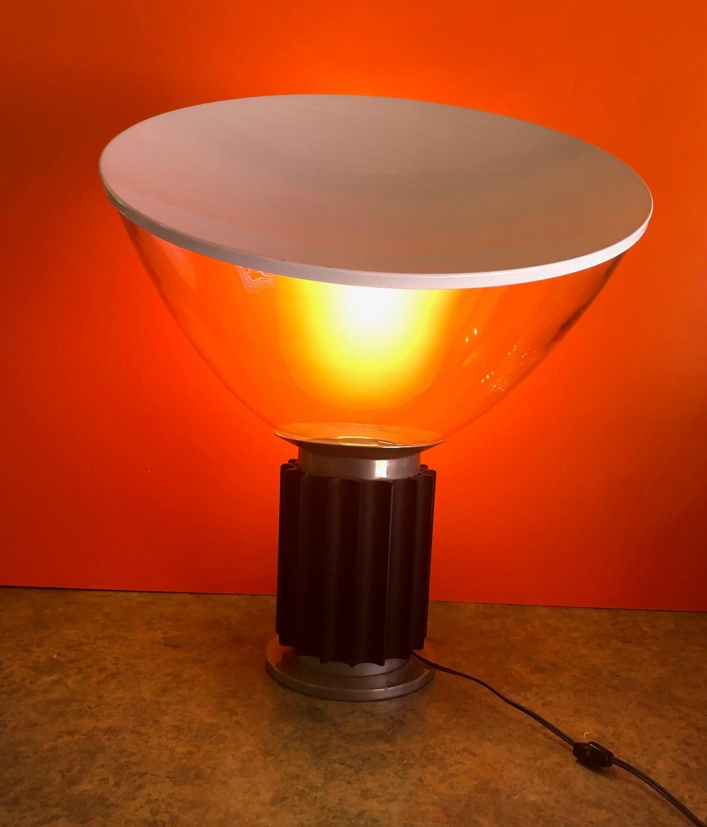 Taccia Table Lamp Designed by Achille Castiglioni for Flos Early Production In Good Condition In San Diego, CA