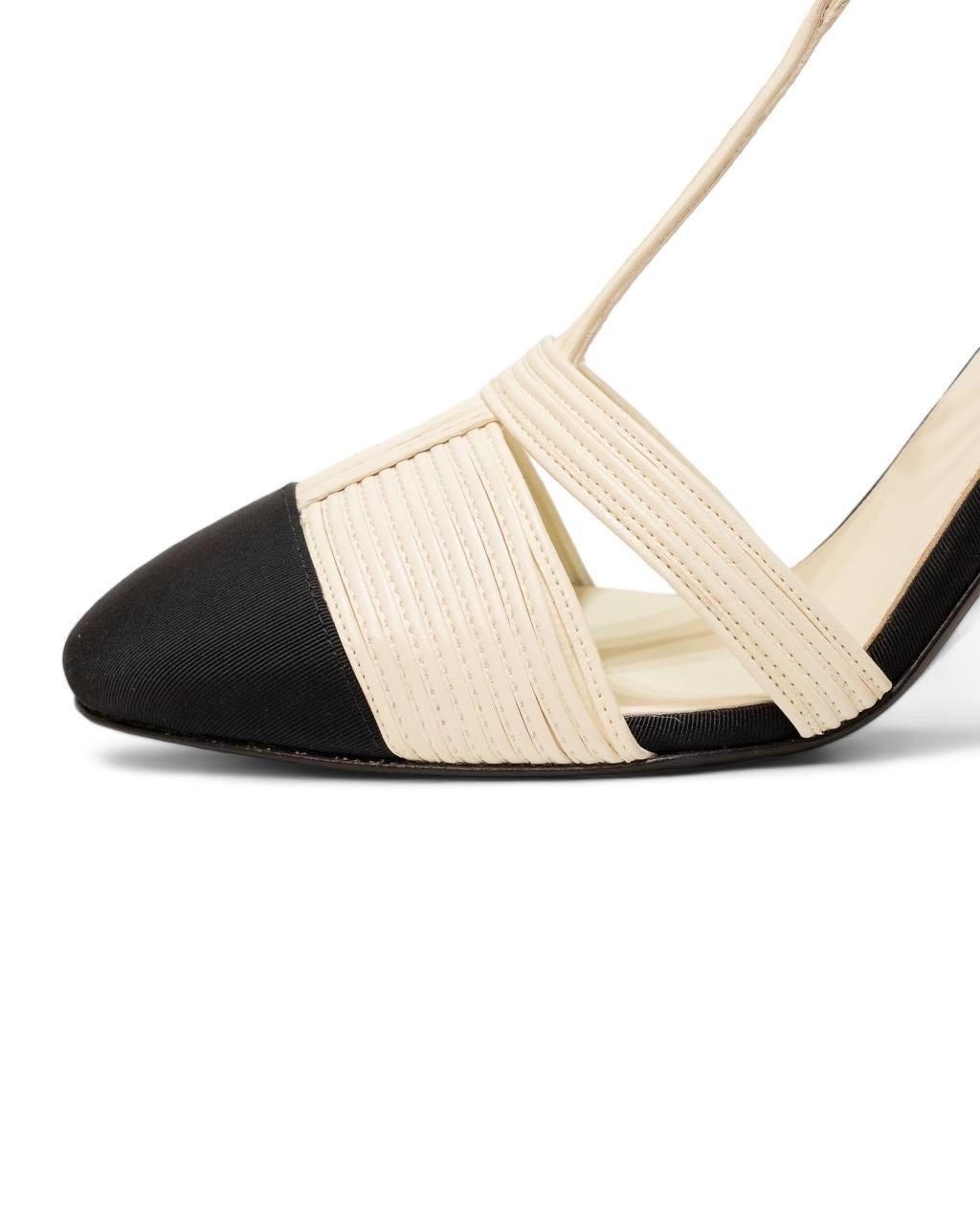 Tacco Chanel Sandalo CC Perle Bicolor Bianco 4