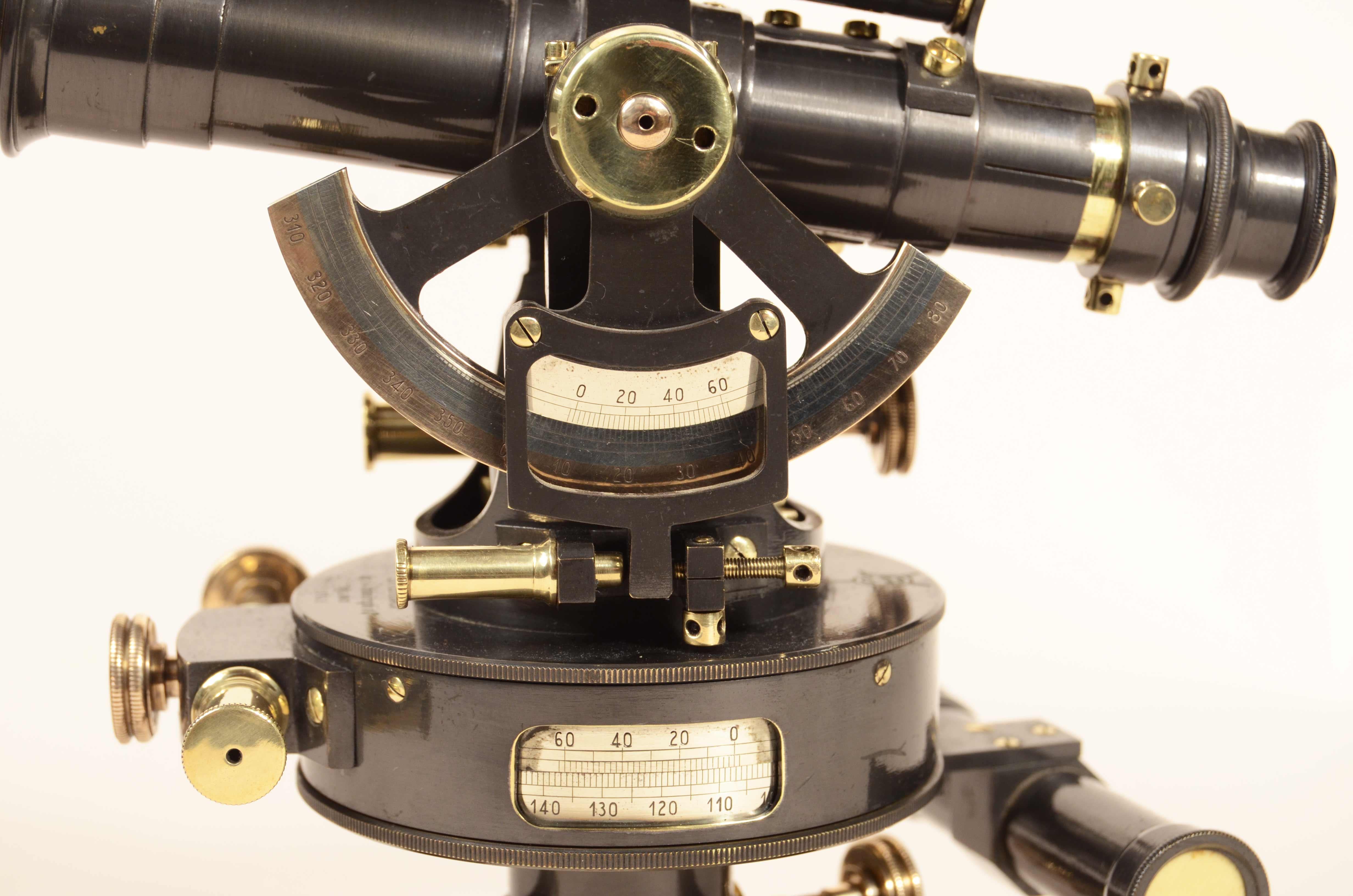 Tachéomètre modèle Soldati fin 19ème siècle signé La Filotecnica Milano en vente 5