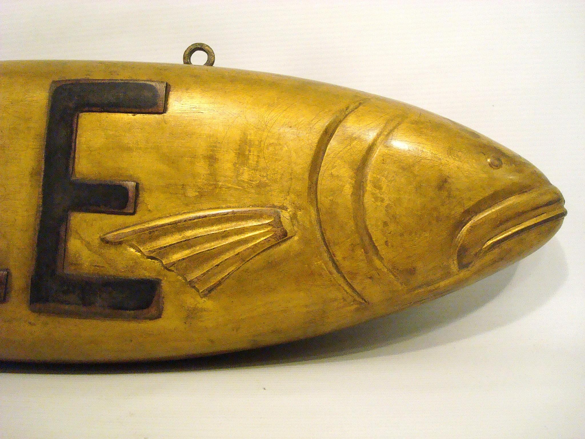 Insegna folkloristica in legno di Tackle Fish Store Teade. Caccia Pesca Cabine.  USA 1930 in vendita 6