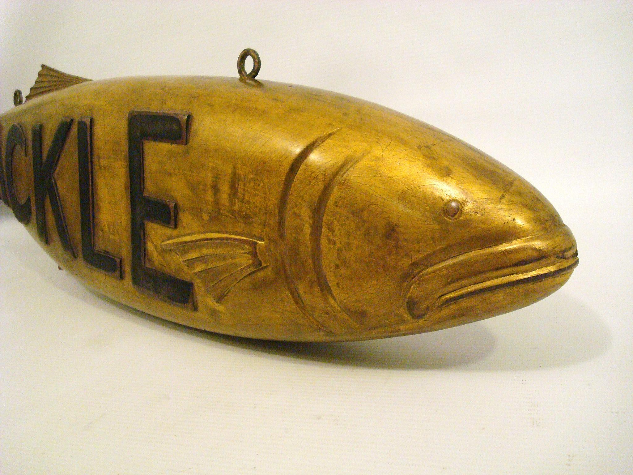 Insegna folkloristica in legno di Tackle Fish Store Teade. Caccia Pesca Cabine.  USA 1930 in vendita 9