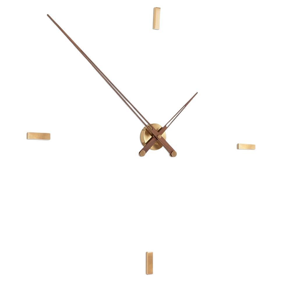 Tacón 4 Gold N Wall Clock