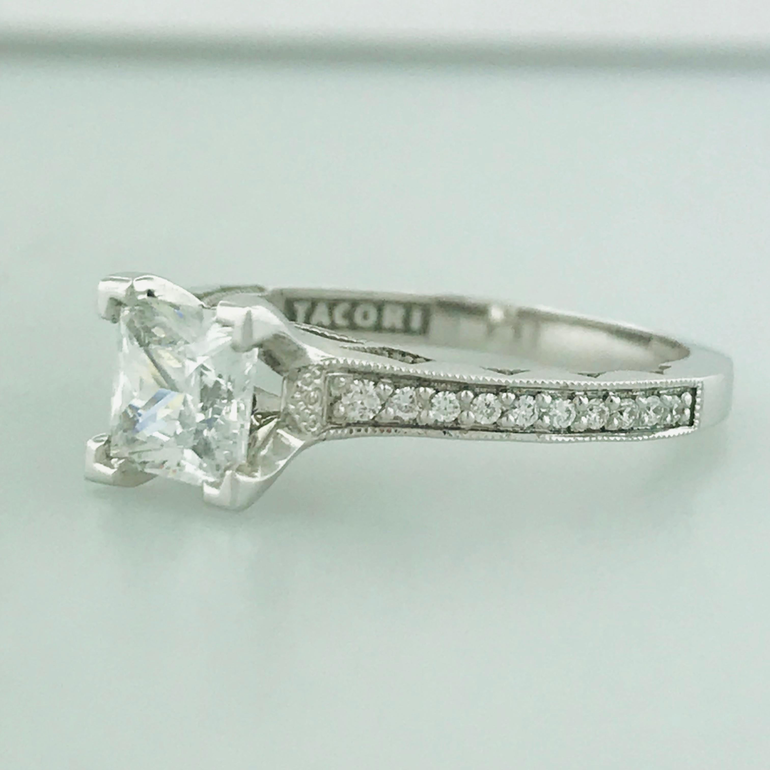 Tacori 1.00 Carat Princess Cut or Square Diamond 18 Karat White Gold Ring For Sale 3