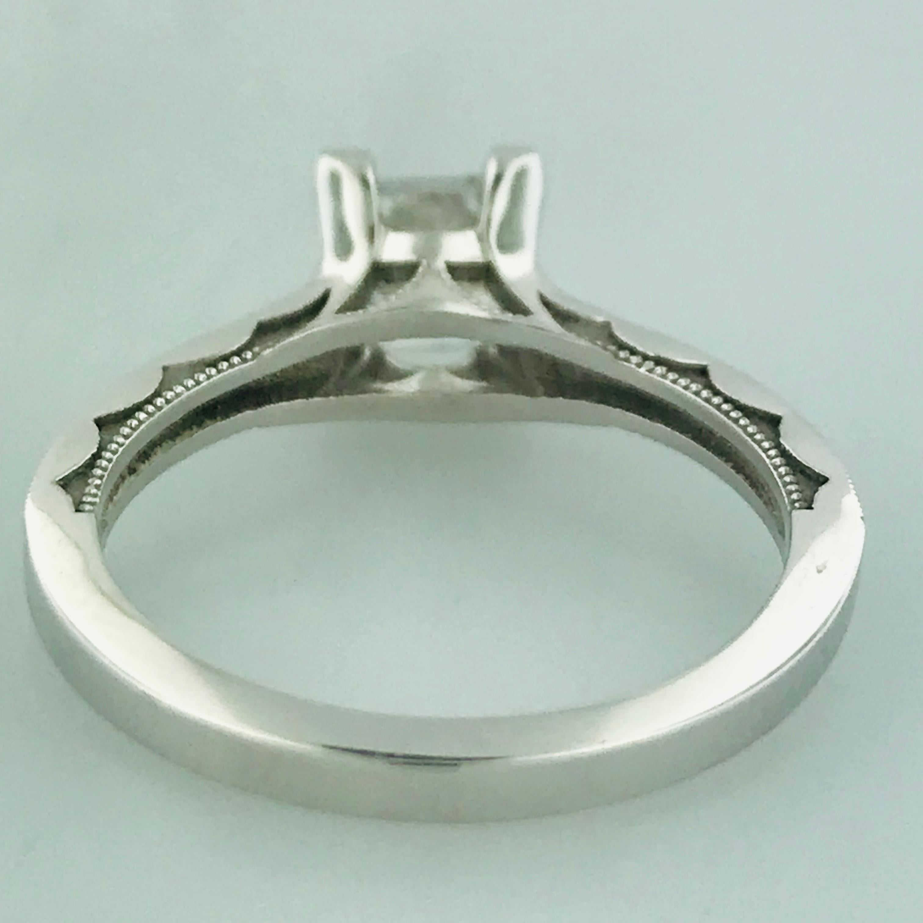 Tacori 1.00 Carat Princess Cut or Square Diamond 18 Karat White Gold Ring For Sale 2
