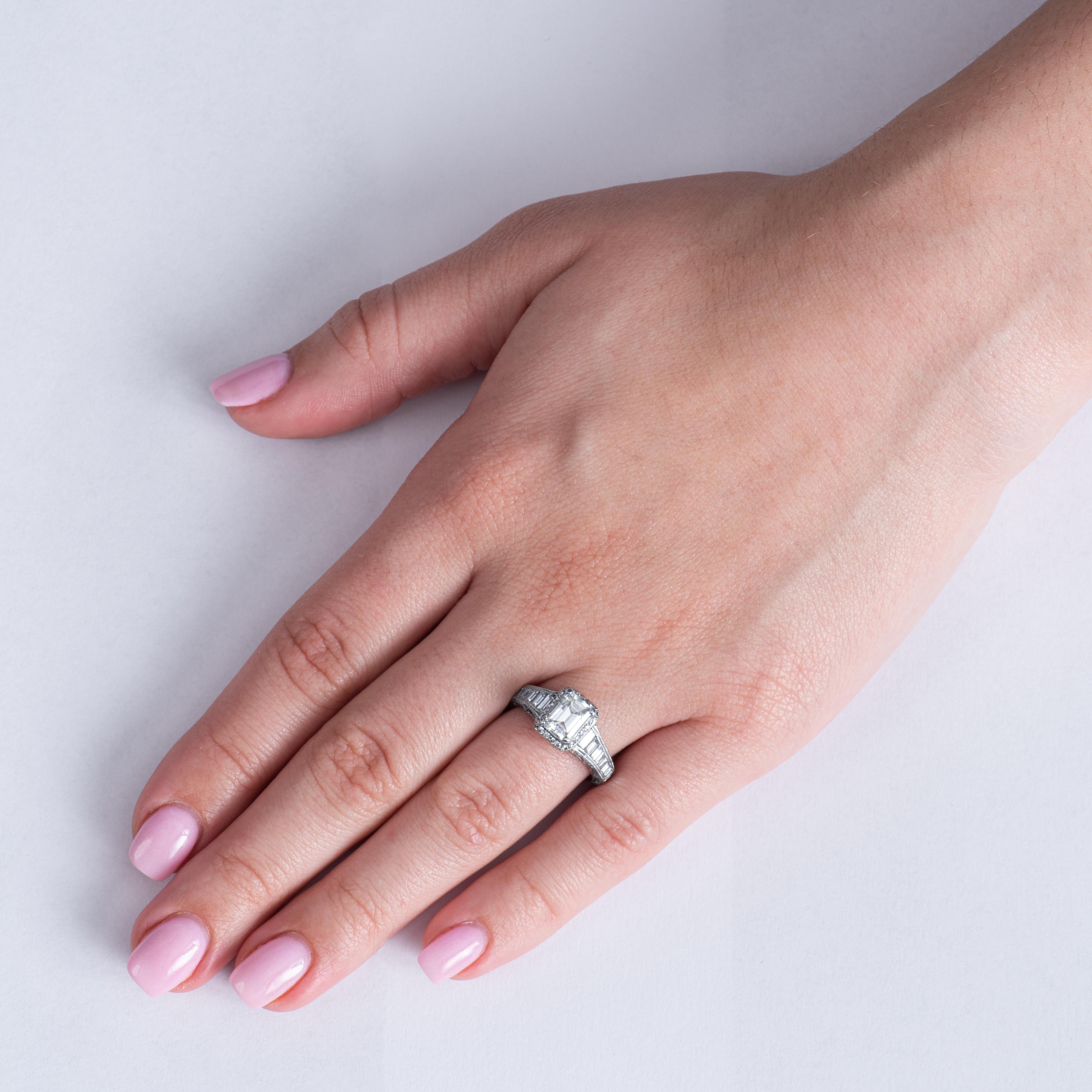 Tacori 1,01 Smaragdschliff Ring mit 1,35 Karat seitlichem Diamant, GIA zertifiziert für Damen oder Herren im Angebot