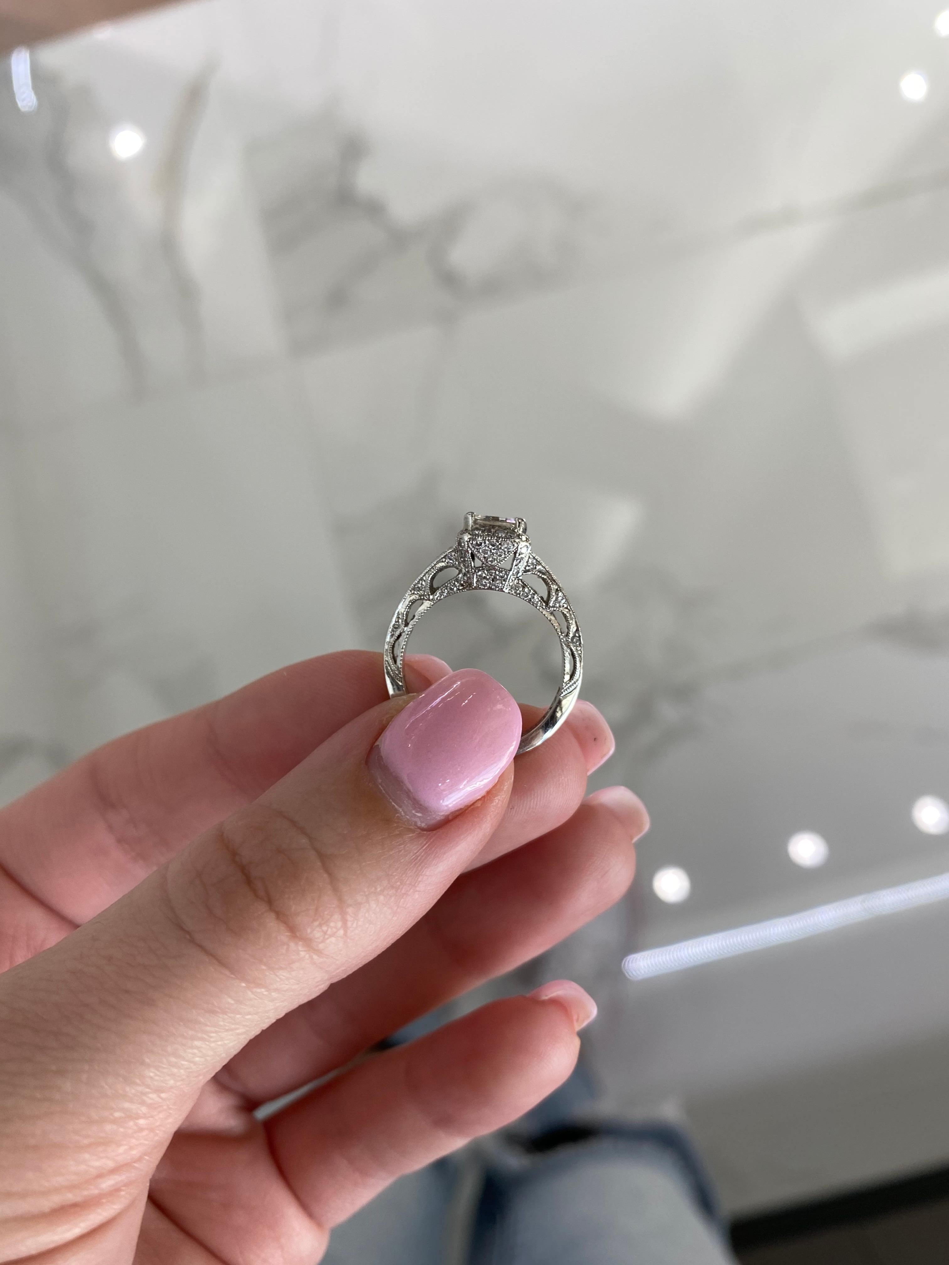 Tacori 1,01 Smaragdschliff Ring mit 1,35 Karat seitlichem Diamant, GIA zertifiziert im Angebot 4
