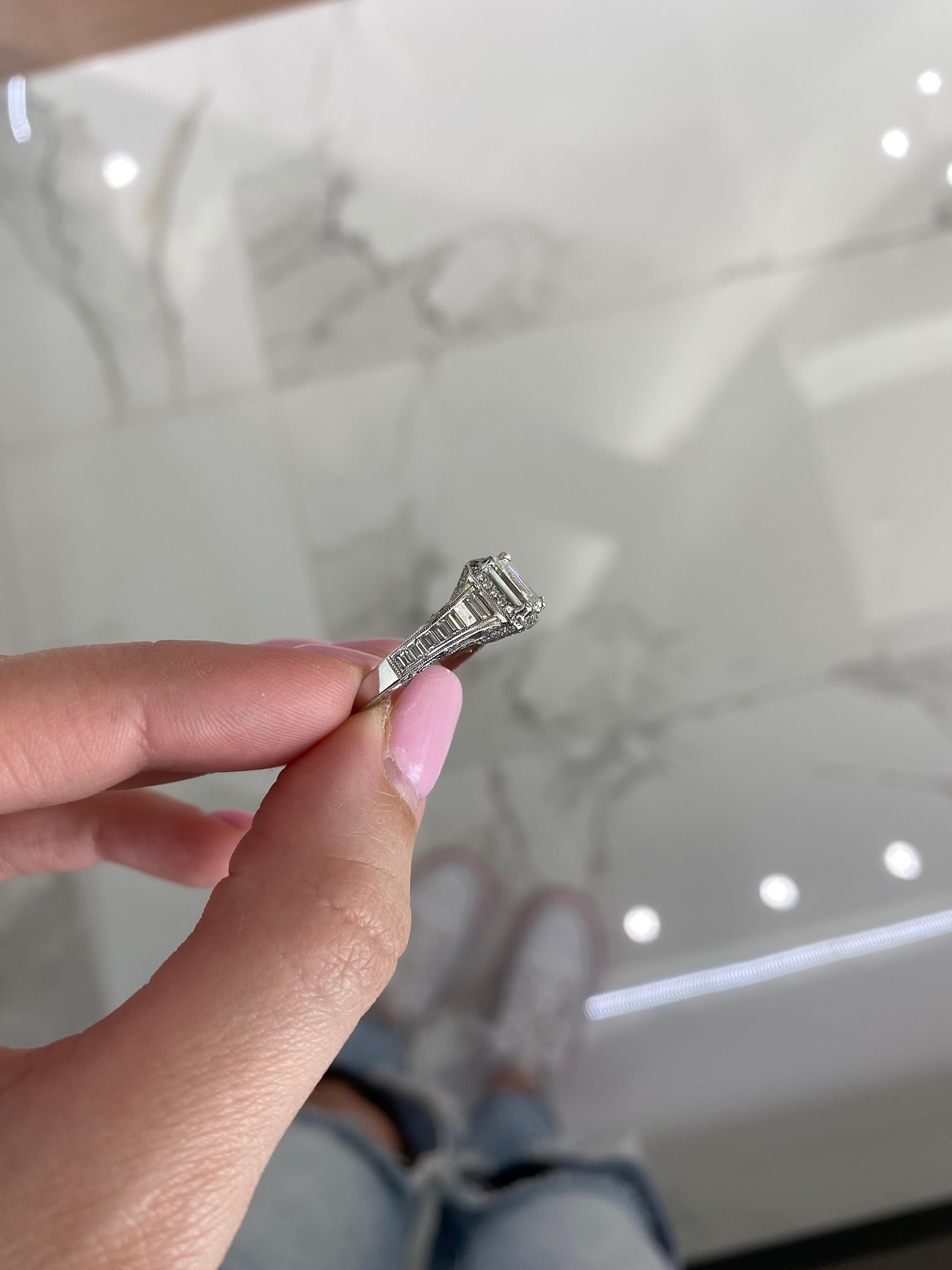 Tacori 1,01 Smaragdschliff Ring mit 1,35 Karat seitlichem Diamant, GIA zertifiziert im Angebot 5