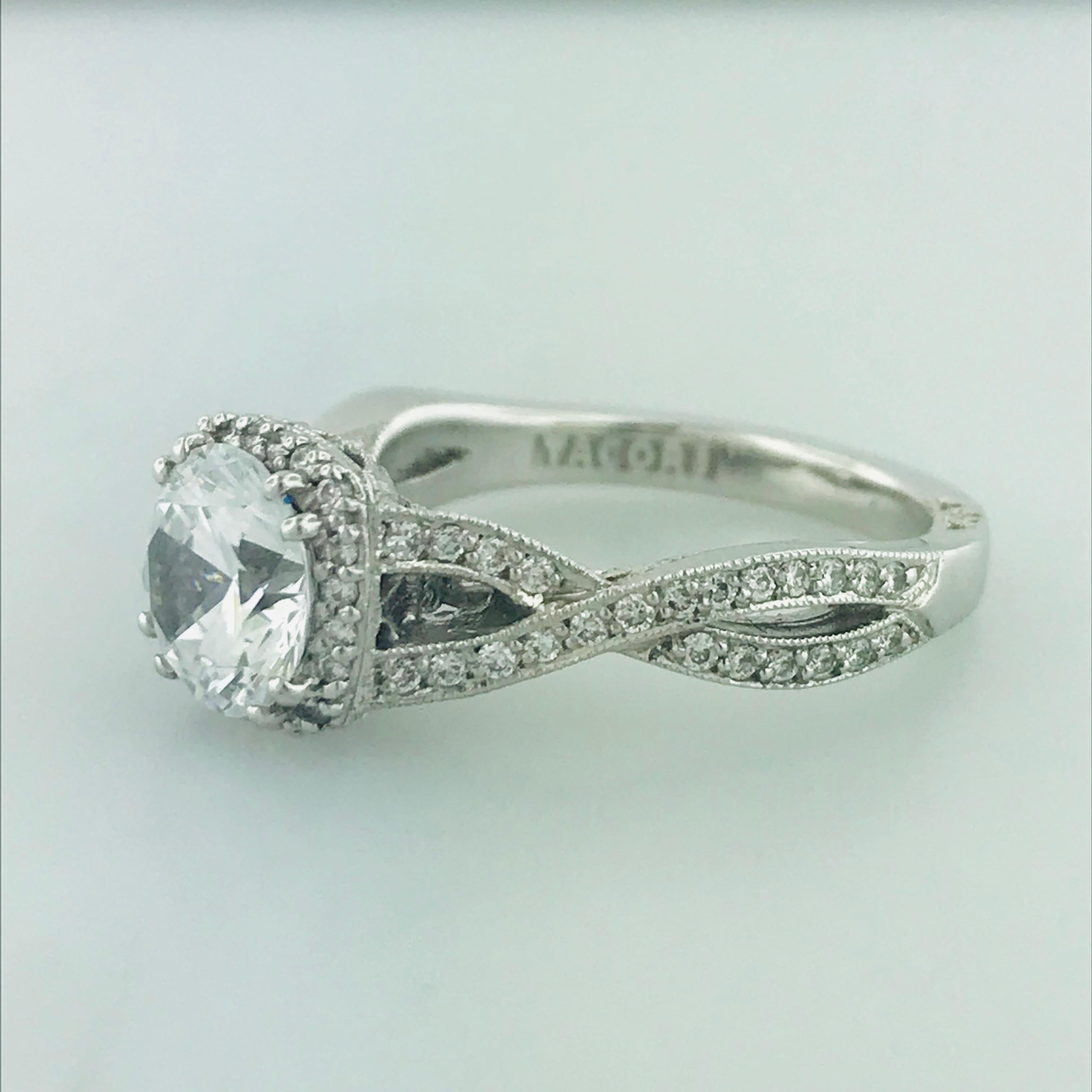 Tacori 1.50 Carat GIA Certified Round Diamond 18 Karat Gold Engagement Ring In New Condition For Sale In Austin, TX
