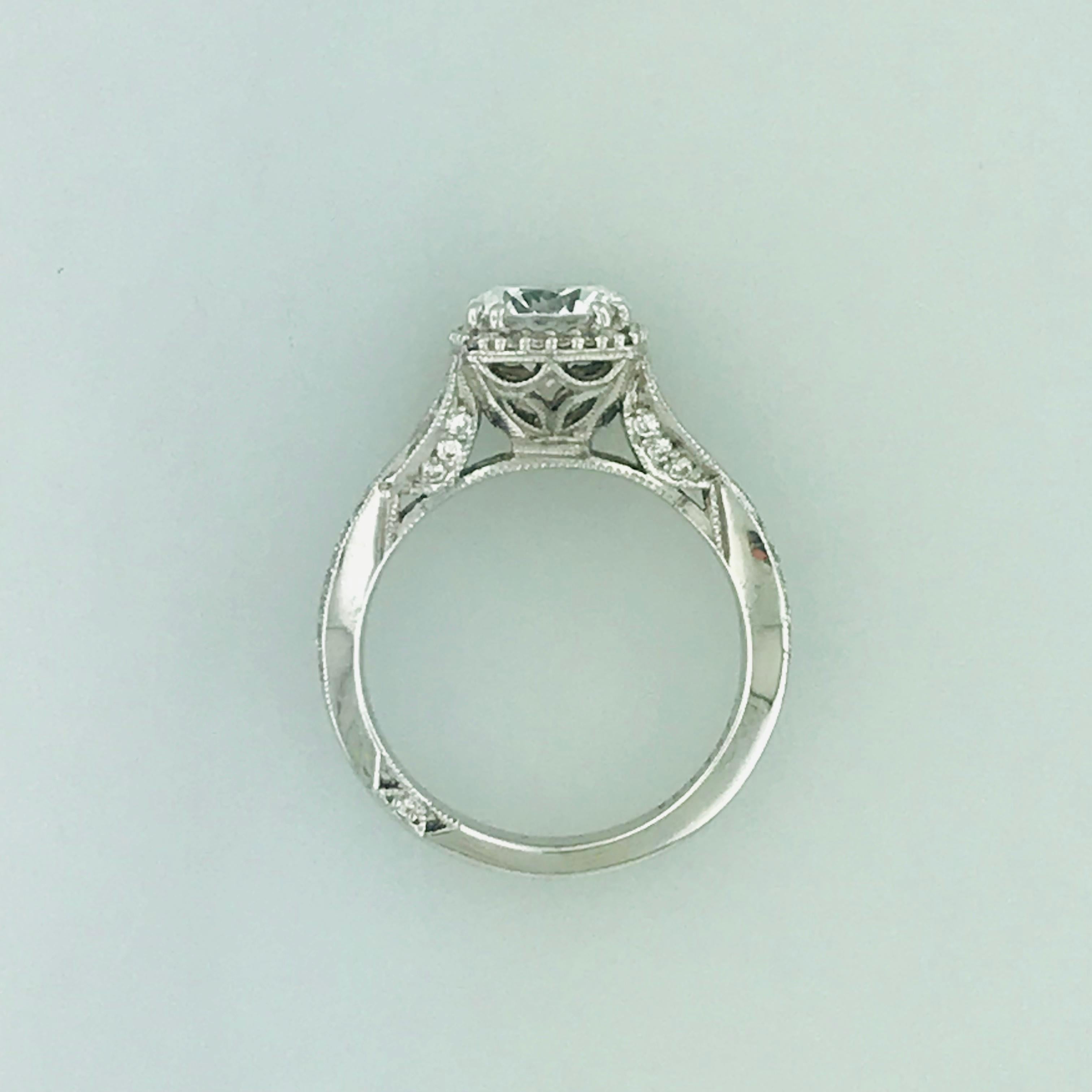 Tacori 1.50 Carat GIA Certified Round Diamond 18 Karat Gold Engagement Ring For Sale 1
