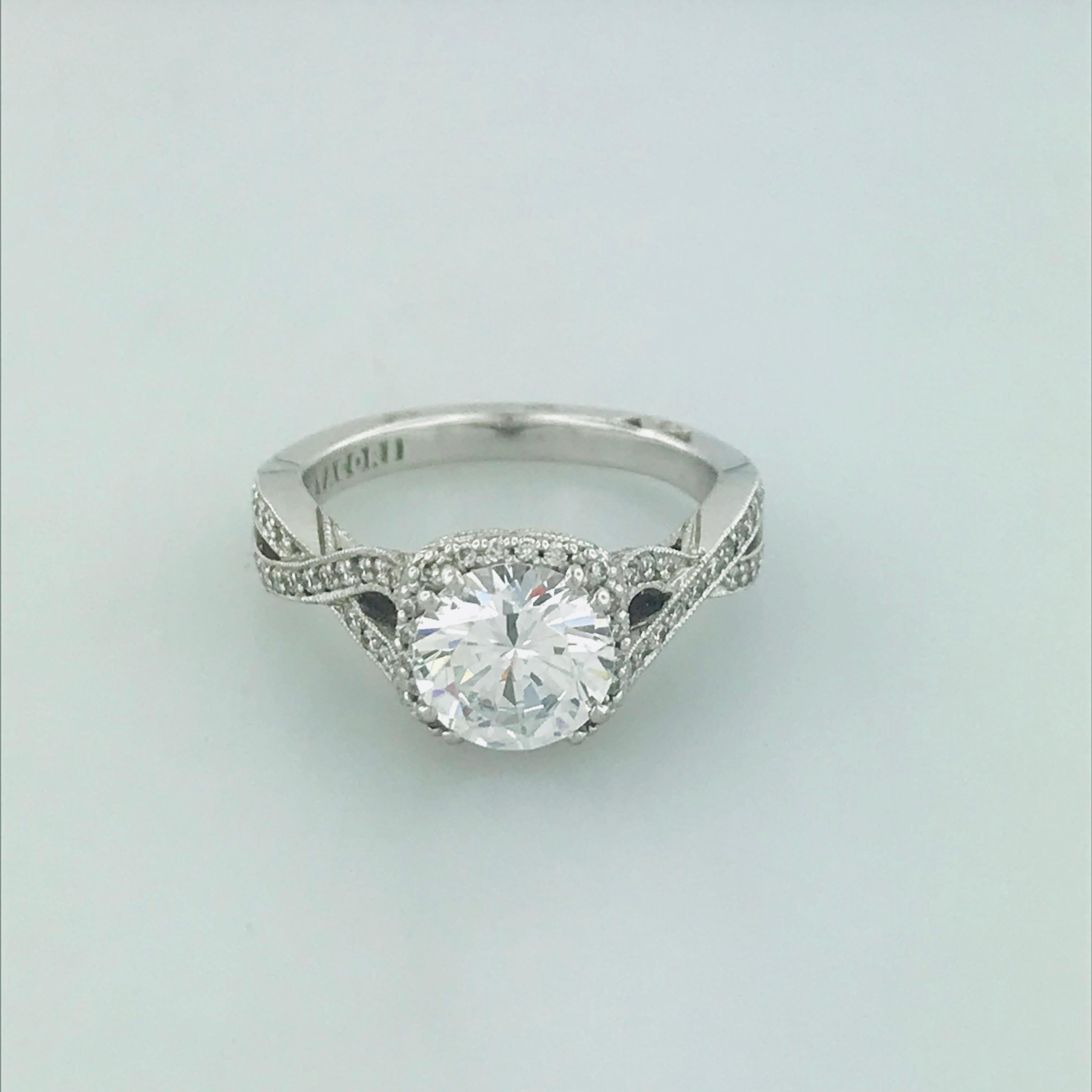 Tacori 1.50 Carat GIA Certified Round Diamond 18 Karat Gold Engagement Ring For Sale 2